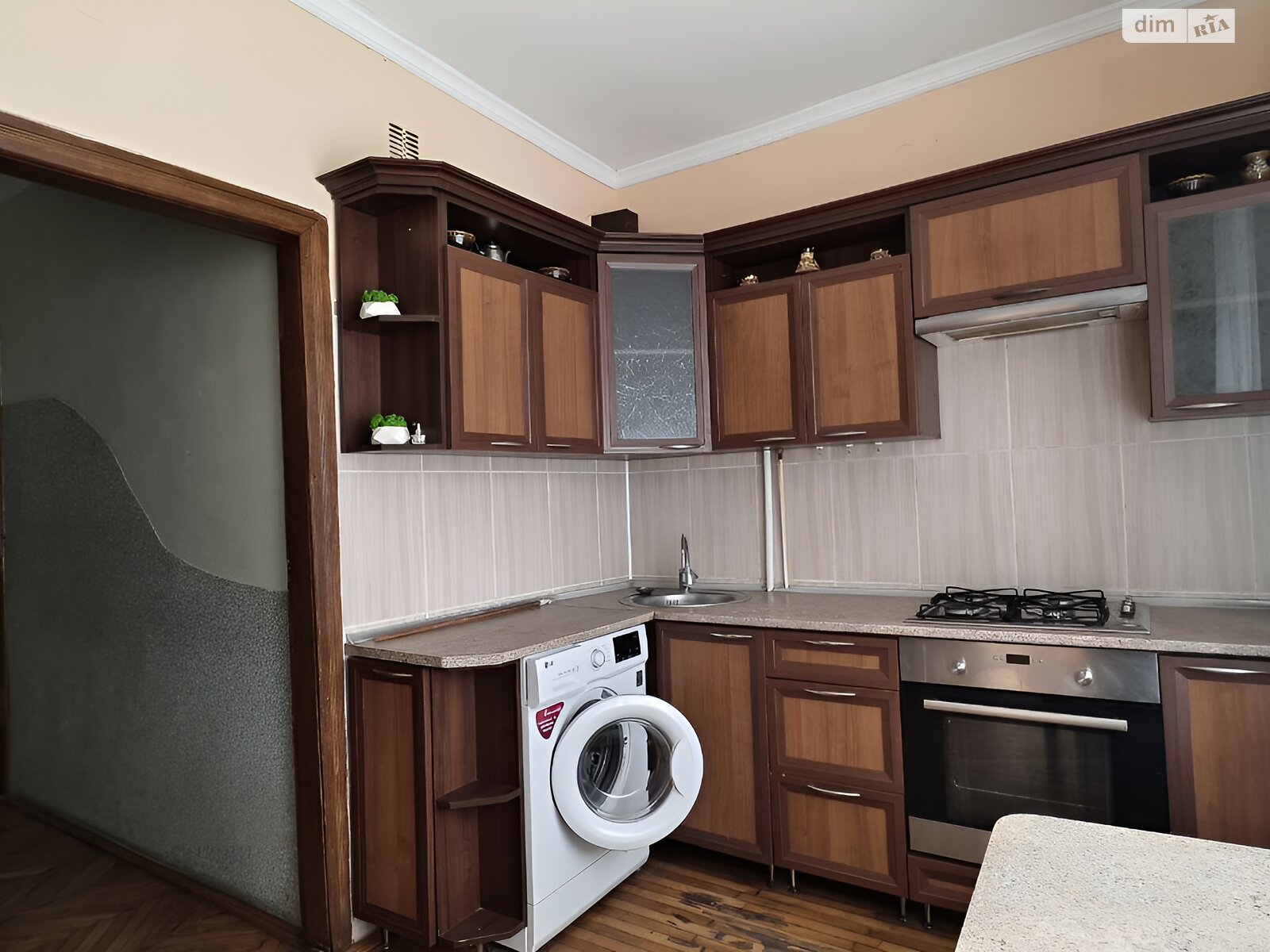 Продажа трехкомнатной квартиры в Бродах, на ул. Конюшковская 30, фото 1 Продажа трехкомнатной квартиры в Бродах, на ул. Конюшковская 30, фото 1