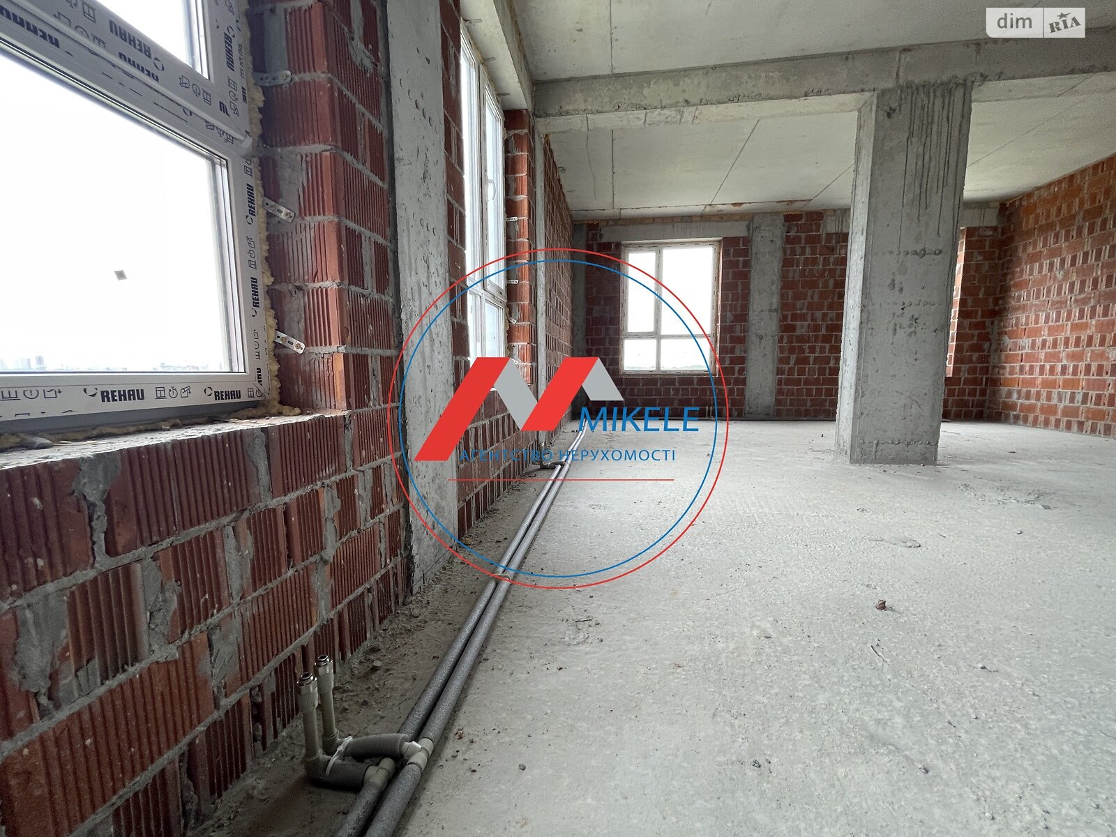 Продажа двухкомнатной квартиры в Броварах, на ул. Анатолия Луценко 18, фото 1 Продажа двухкомнатной квартиры в Броварах, на ул. Анатолия Луценко 18, фото 1