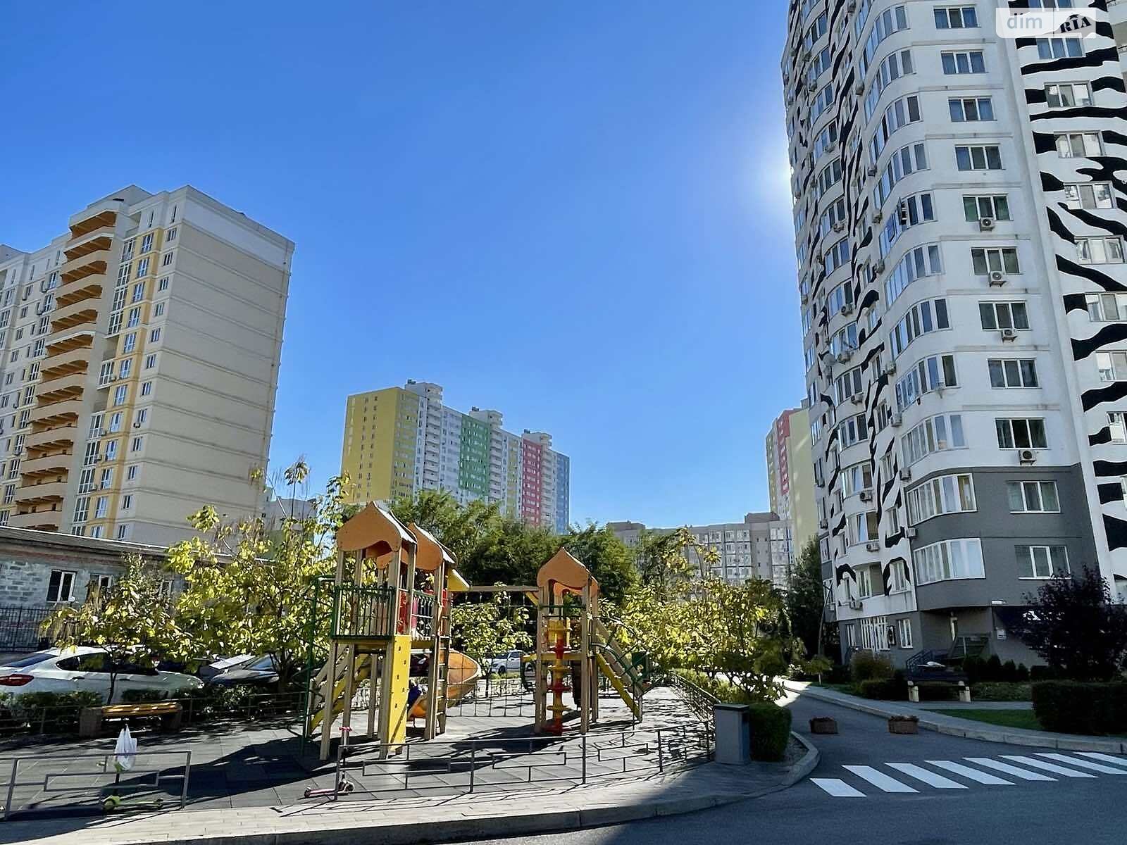 Продажа пятикомнатной квартиры в Броварах, на ул. Павла Чубинского 11, район Бровары фото 1 Продажа пятикомнатной квартиры в Броварах, на ул. Павла Чубинского 11, район Бровары фото 1