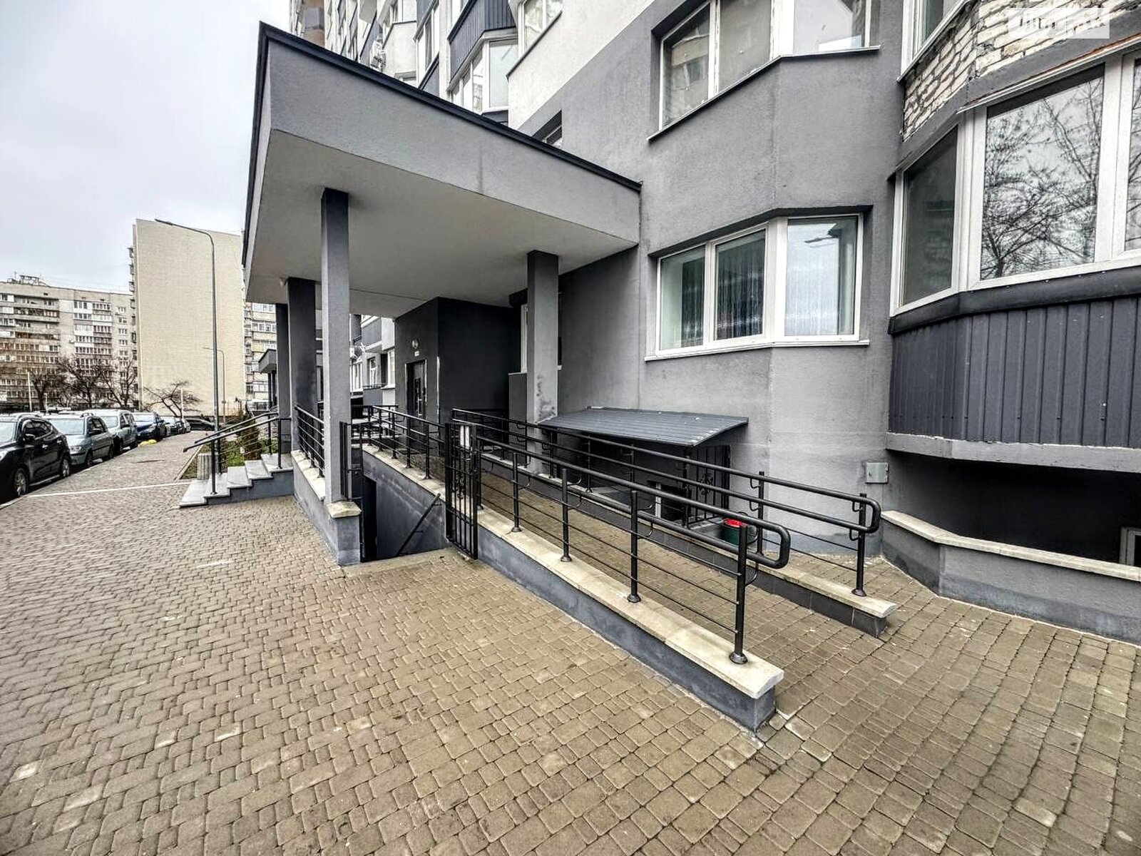 Продажа трехкомнатной квартиры в Броварах, на ул. Симона Петлюры 21Б, район Бровары фото 1 Продажа трехкомнатной квартиры в Броварах, на ул. Симона Петлюры 21Б, район Бровары фото 1