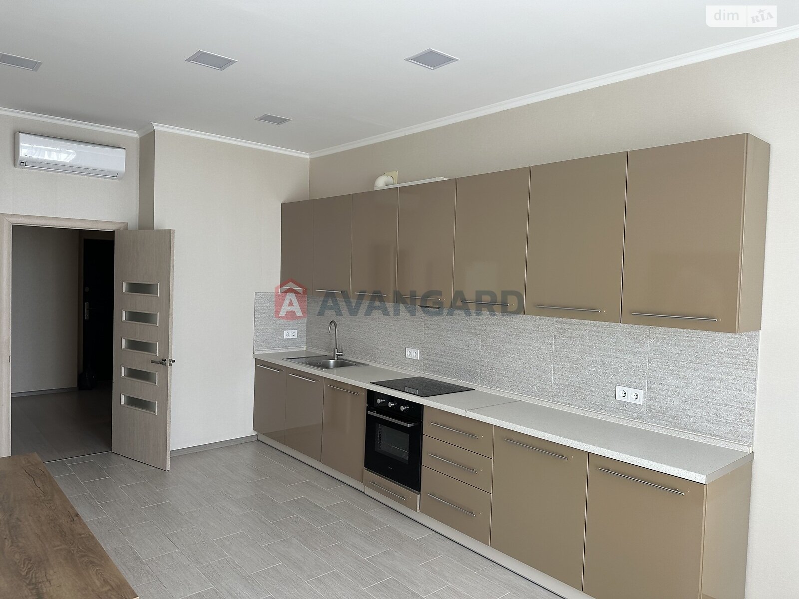 Продажа двухкомнатной квартиры в Броварах, на ул. Вячеслава Черновола 11, район Бровары фото 1 Продажа двухкомнатной квартиры в Броварах, на ул. Вячеслава Черновола 11, район Бровары фото 1
