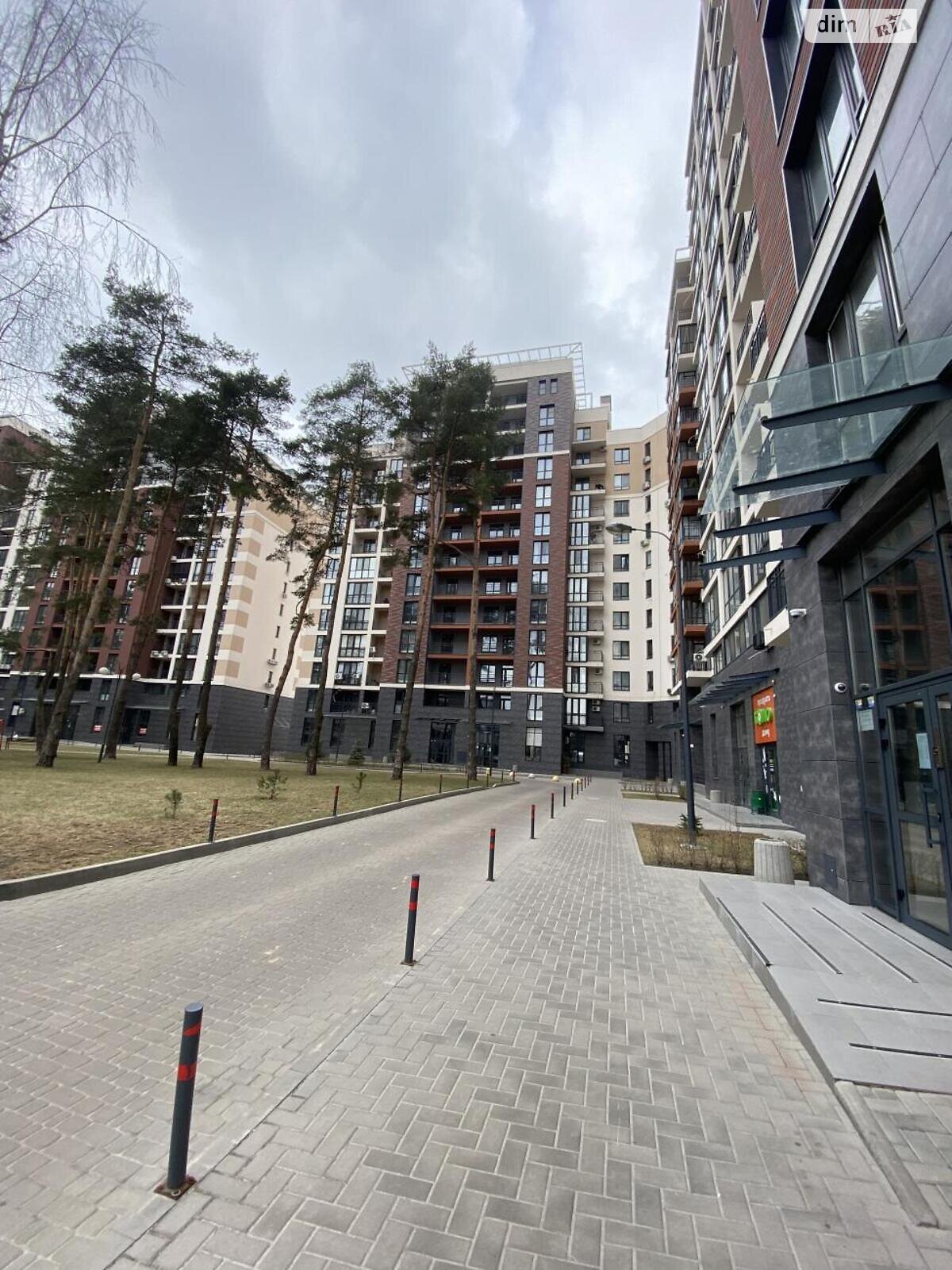 Продажа четырехкомнатной квартиры в Броварах, на ул. Симоненко 30А, район Бровары фото 1
