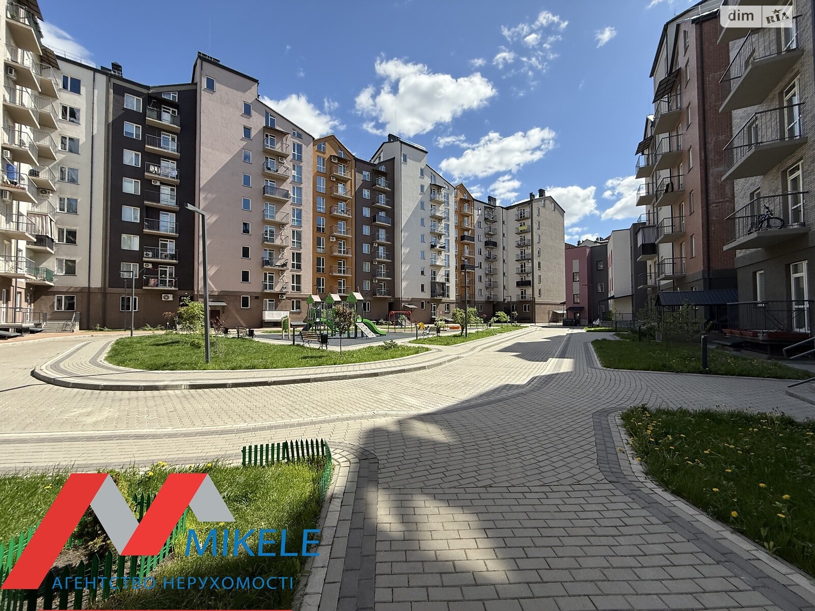 Продажа двухкомнатной квартиры в Броварах, на ул. Героев Крут 12 корпус 3, фото 1 Продажа двухкомнатной квартиры в Броварах, на ул. Героев Крут 12 корпус 3, фото 1