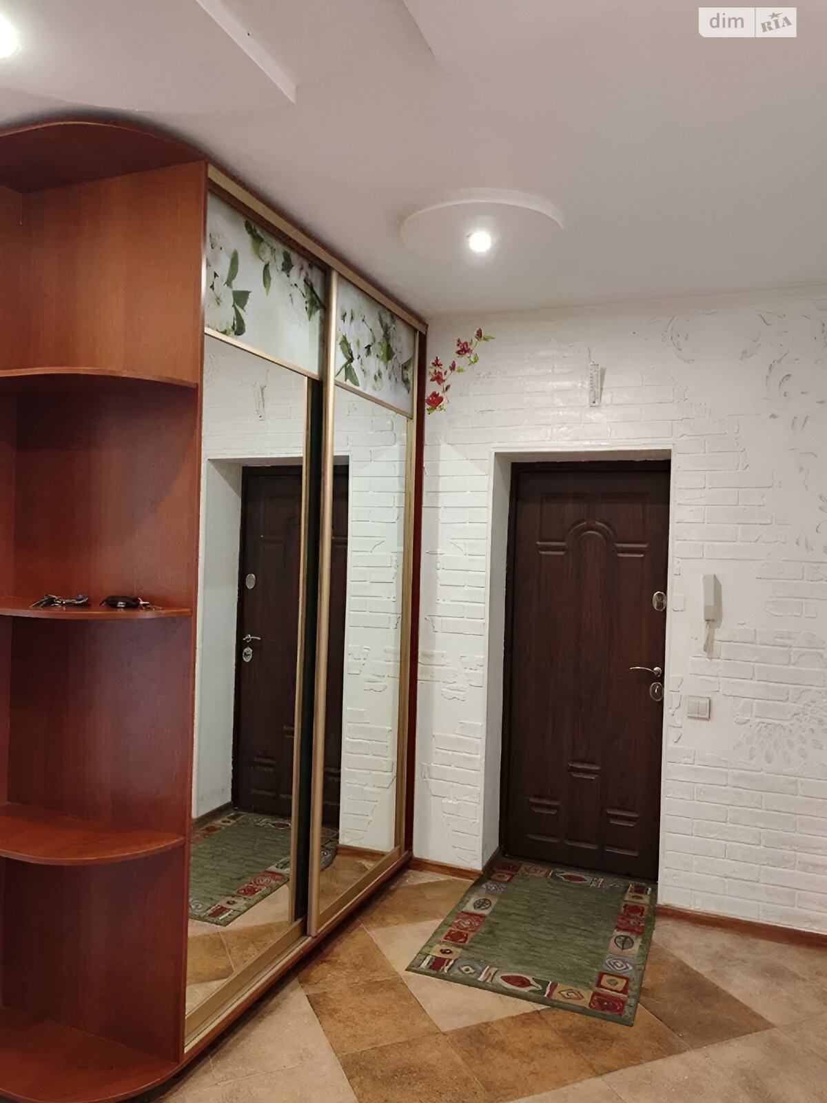 Продажа трехкомнатной квартиры в Броварах, на ул. Шевченко Тараса 4А, район Интернат фото 1 Продажа трехкомнатной квартиры в Броварах, на ул. Шевченко Тараса 4А, район Интернат фото 1
