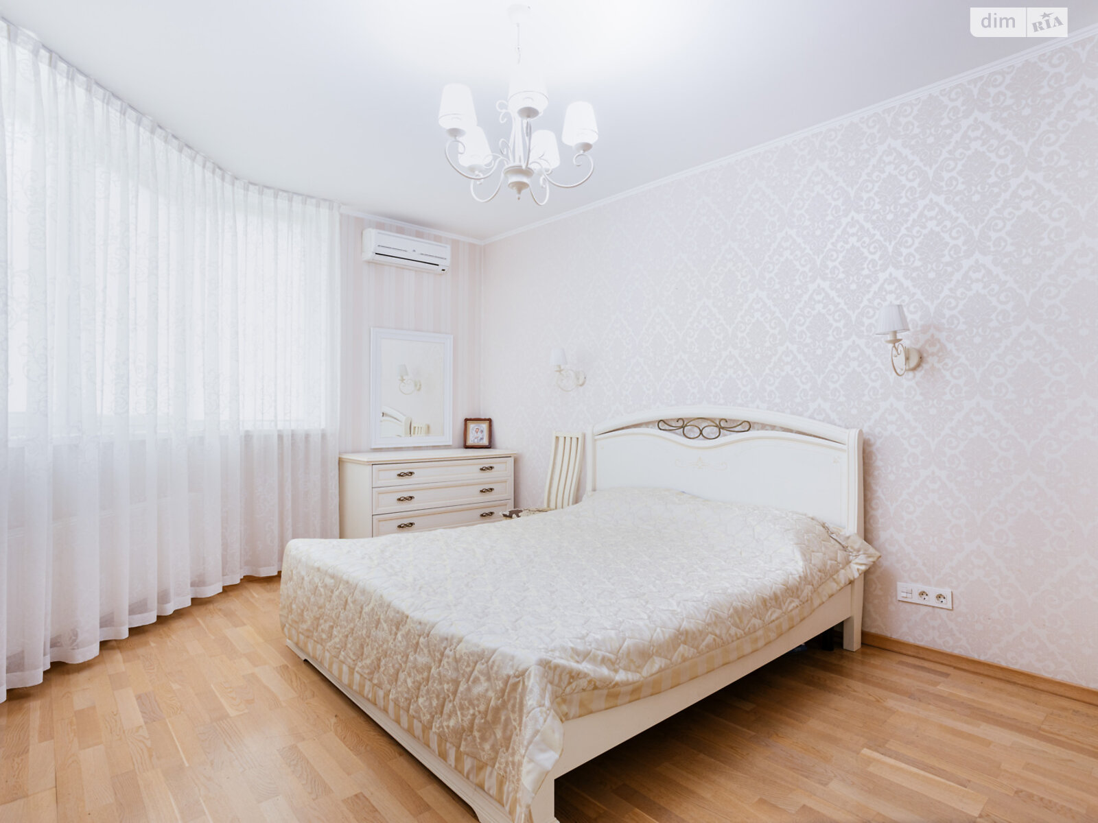 Продажа двухкомнатной квартиры в Броварах, на ул. Симоненко 2А, район Интернат фото 1 Продажа двухкомнатной квартиры в Броварах, на ул. Симоненко 2А, район Интернат фото 1