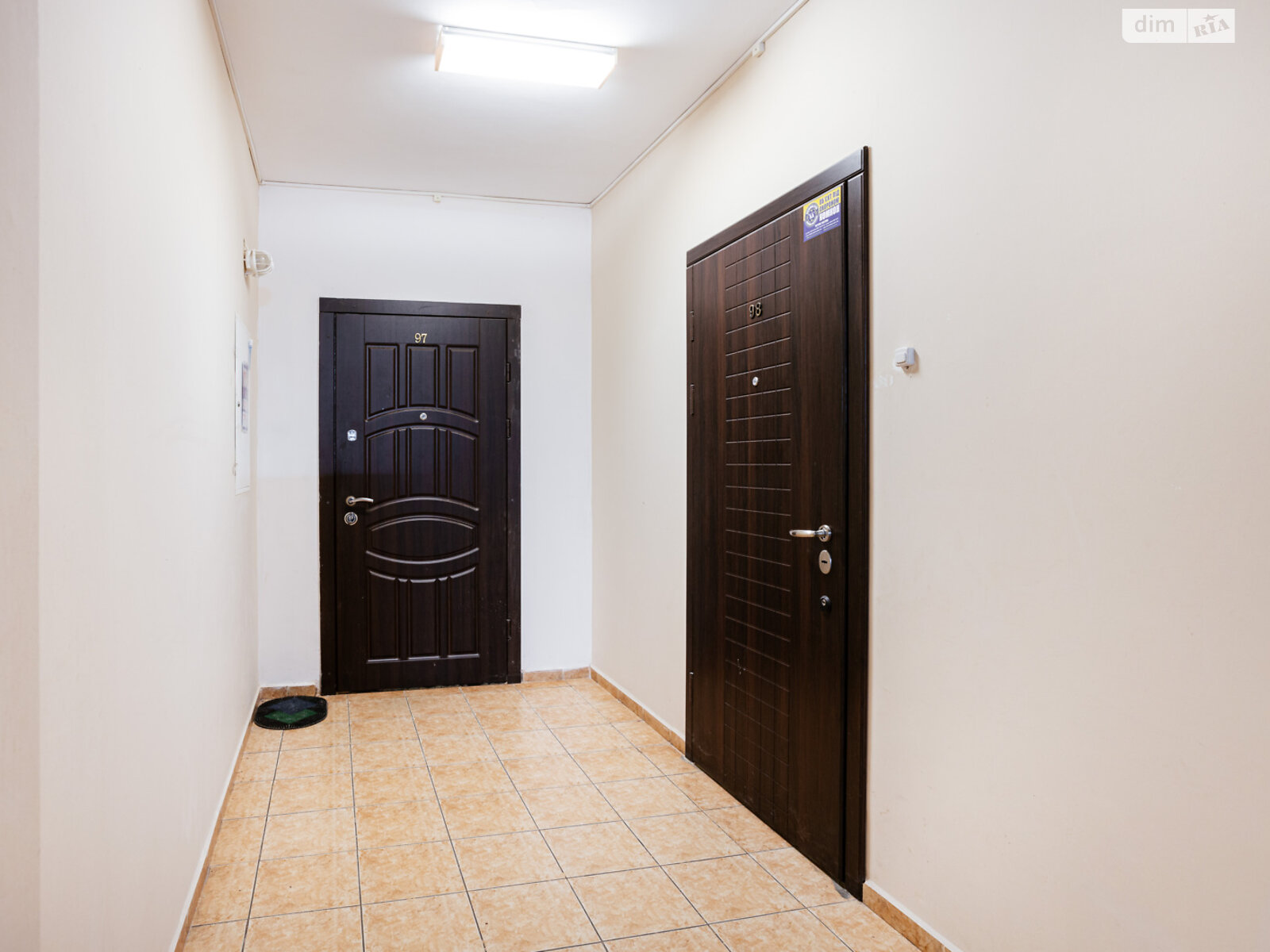 Продажа двухкомнатной квартиры в Броварах, на ул. Симоненко 2А, район Интернат фото 1 Продажа двухкомнатной квартиры в Броварах, на ул. Симоненко 2А, район Интернат фото 1