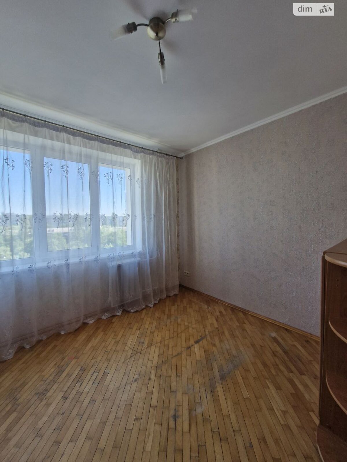 Продажа трехкомнатной квартиры в Броварах, на ул. Марии Лагуновой 4, фото 1 Продажа трехкомнатной квартиры в Броварах, на ул. Марии Лагуновой 4, фото 1