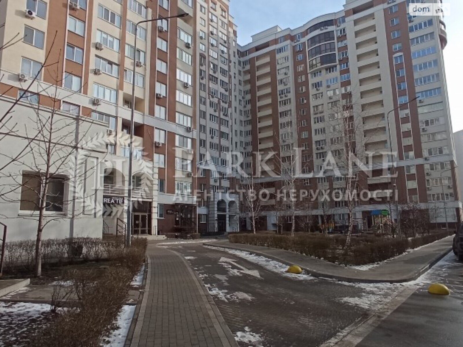 Продажа трехкомнатной квартиры в Броварах, на ул. Черняховского 21В, район Массив фото 1