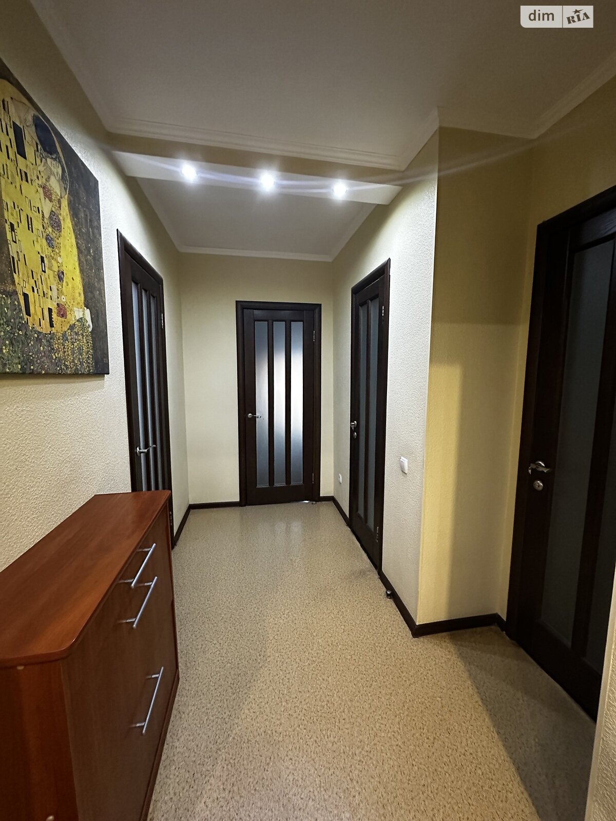 Продажа трехкомнатной квартиры в Броварах, на ул. Героев УПА 7А, район Массив фото 1 Продажа трехкомнатной квартиры в Броварах, на ул. Героев УПА 7А, район Массив фото 1