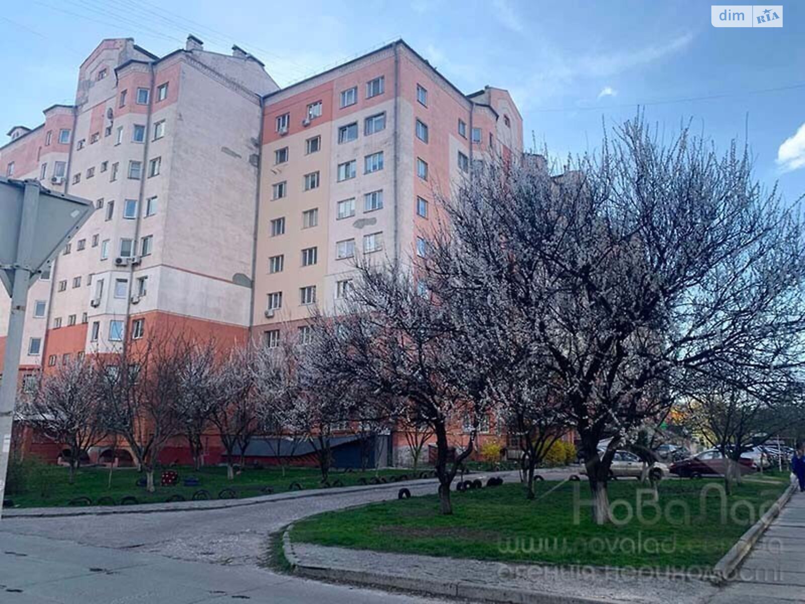 Продаж двокімнатної квартири в Броварах, на вул. Михайла Грушевського 17/1, район Масив фото 1 Продаж двокімнатної квартири в Броварах, на вул. Михайла Грушевського 17/1, район Масив фото 1