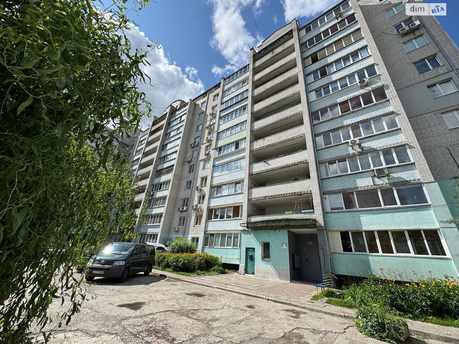 Продажа трехкомнатной квартиры в Броварах, на ул. Харьковская 44, район Массив фото 1