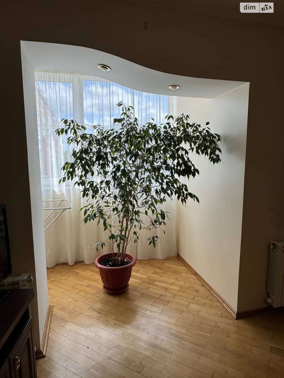 Продажа трехкомнатной квартиры в Броварах, на ул. Харьковская 44, район Массив фото 1