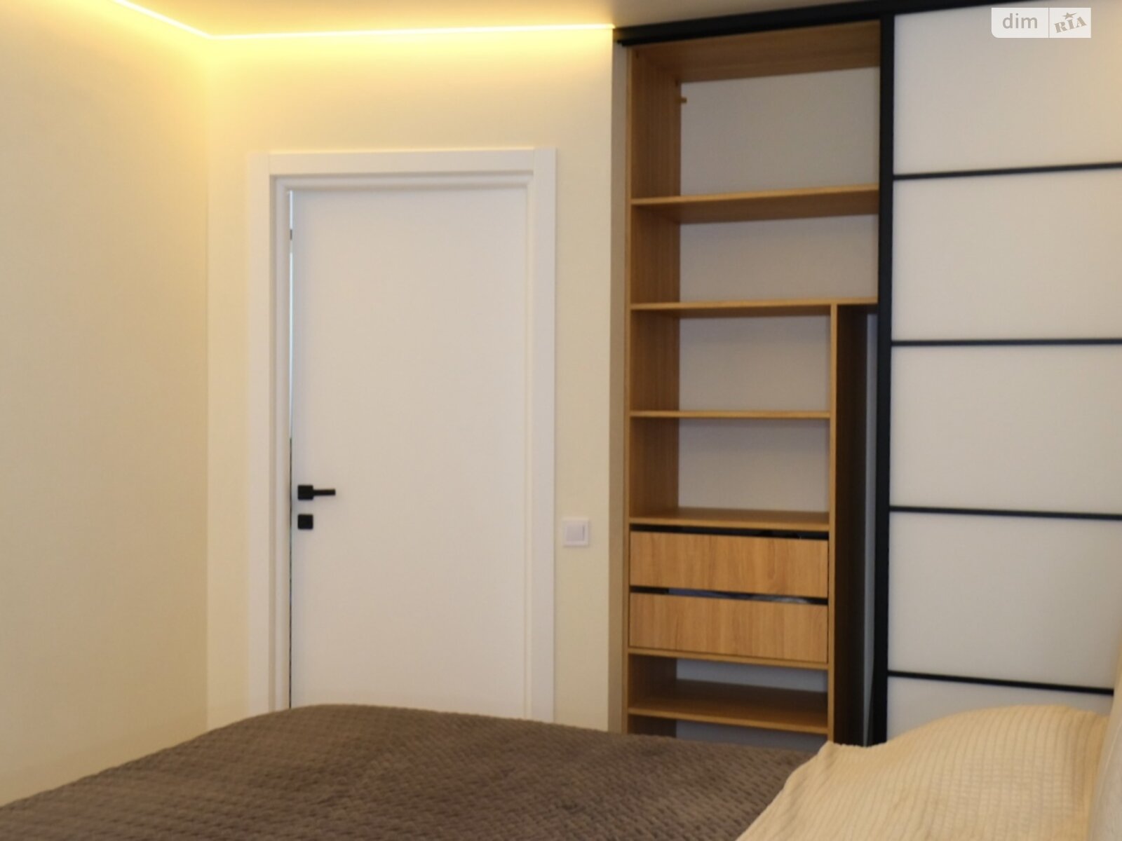 Продажа однокомнатной квартиры в Броварах, на ул. Симоненко 111, район Массив фото 1