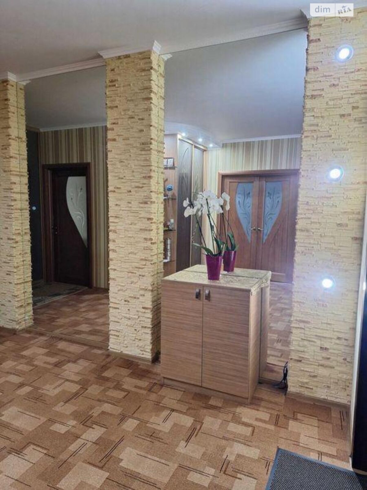 Продажа трехкомнатной квартиры в Броварах, на ул. Павла Чубинского 3, фото 1 Продажа трехкомнатной квартиры в Броварах, на ул. Павла Чубинского 3, фото 1