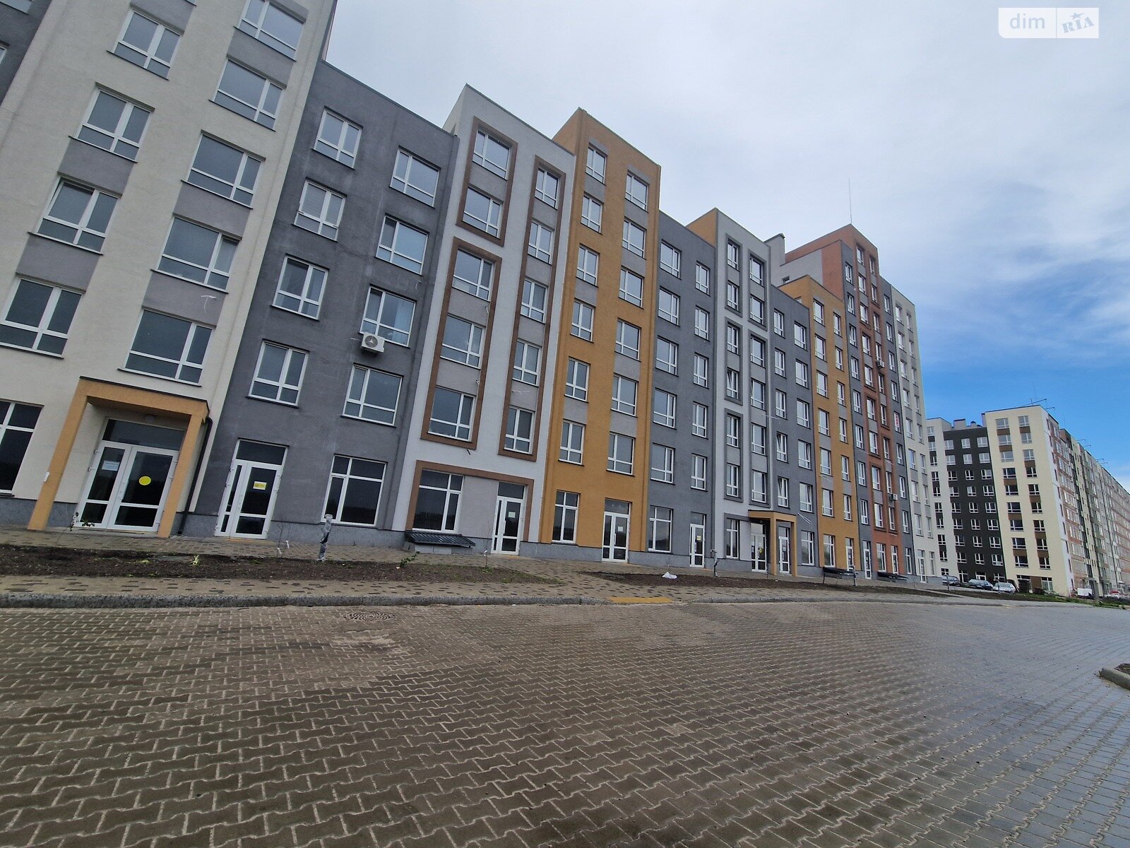Продажа однокомнатной квартиры в Броварах, на ул. Героев Крут 4, район Пекарня фото 1 Продажа однокомнатной квартиры в Броварах, на ул. Героев Крут 4, район Пекарня фото 1