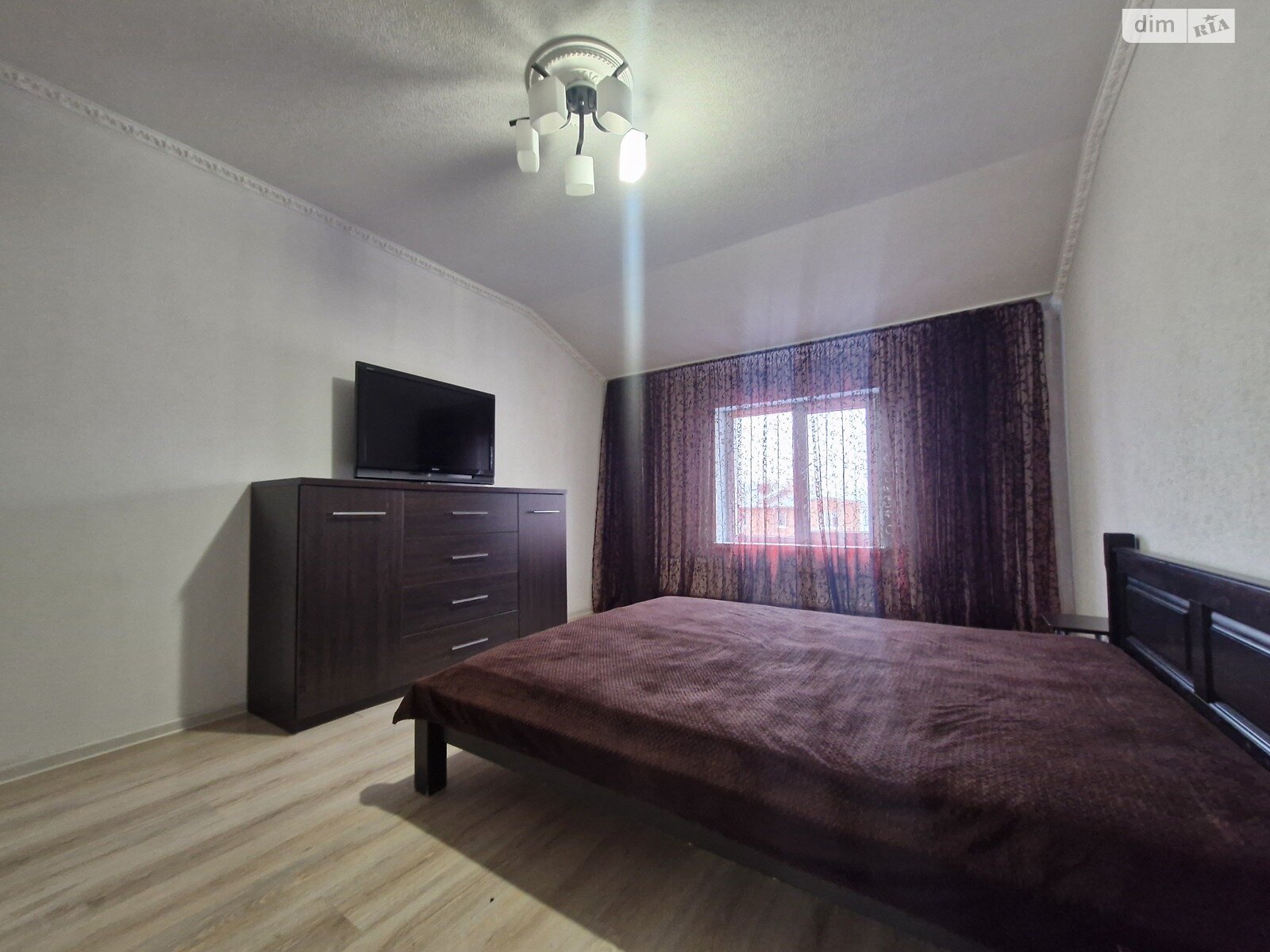 Продаж однокімнатної квартири в Броварах, на вул. Михайла Грушевського 17Г, район Перемога фото 1