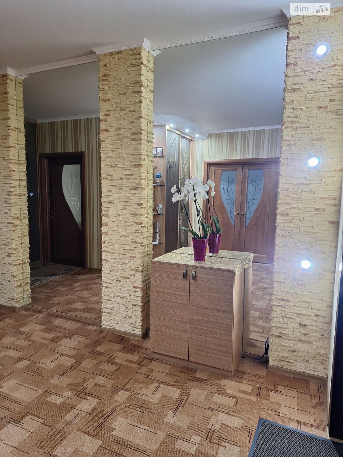 Продажа трехкомнатной квартиры в Броварах, на ул. Павла Чубинского 3, район Сады фото 1 Продажа трехкомнатной квартиры в Броварах, на ул. Павла Чубинского 3, район Сады фото 1