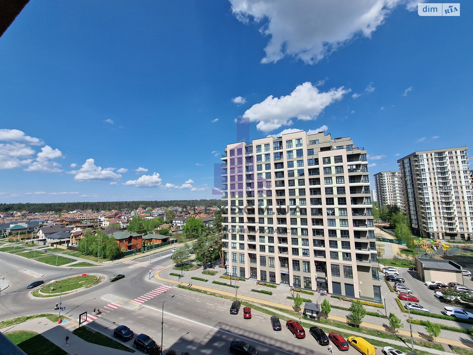 Продажа трехкомнатной квартиры в Броварах, на ул. Симоненко 30, фото 1 Продажа трехкомнатной квартиры в Броварах, на ул. Симоненко 30, фото 1