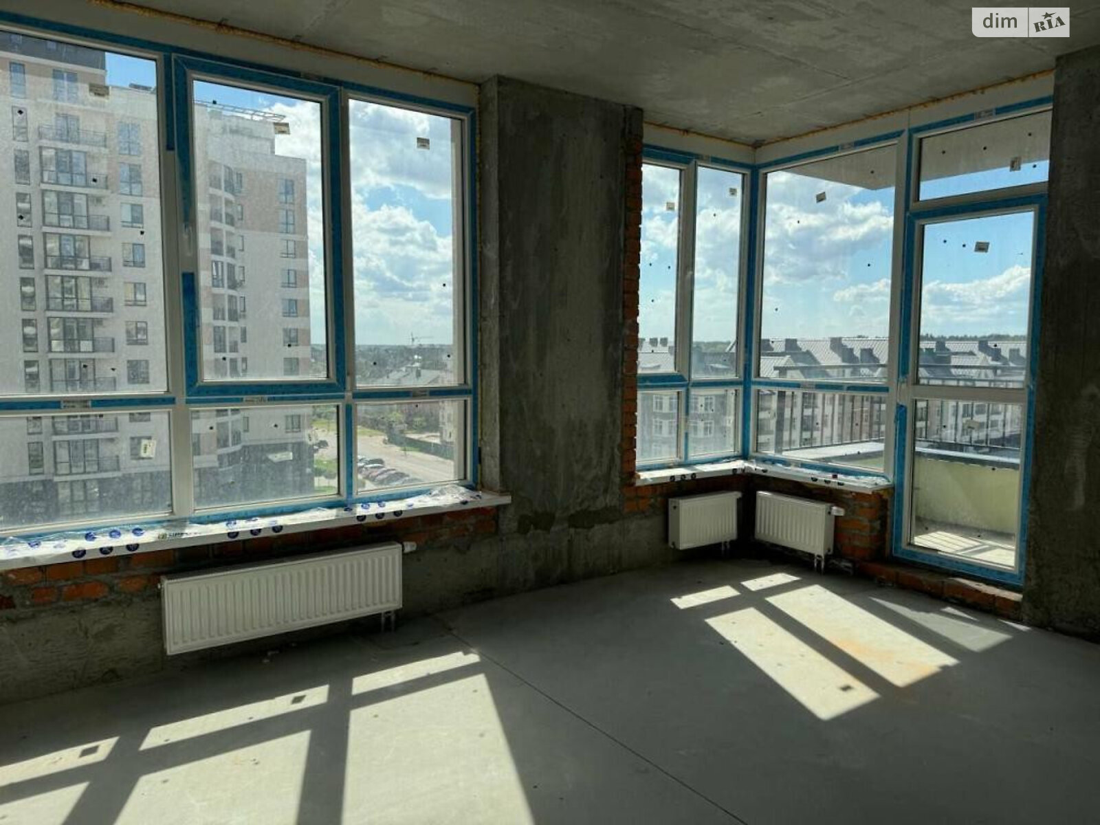 Продажа трехкомнатной квартиры в Броварах, на ул. Вячеслава Черновола 8Б, фото 1