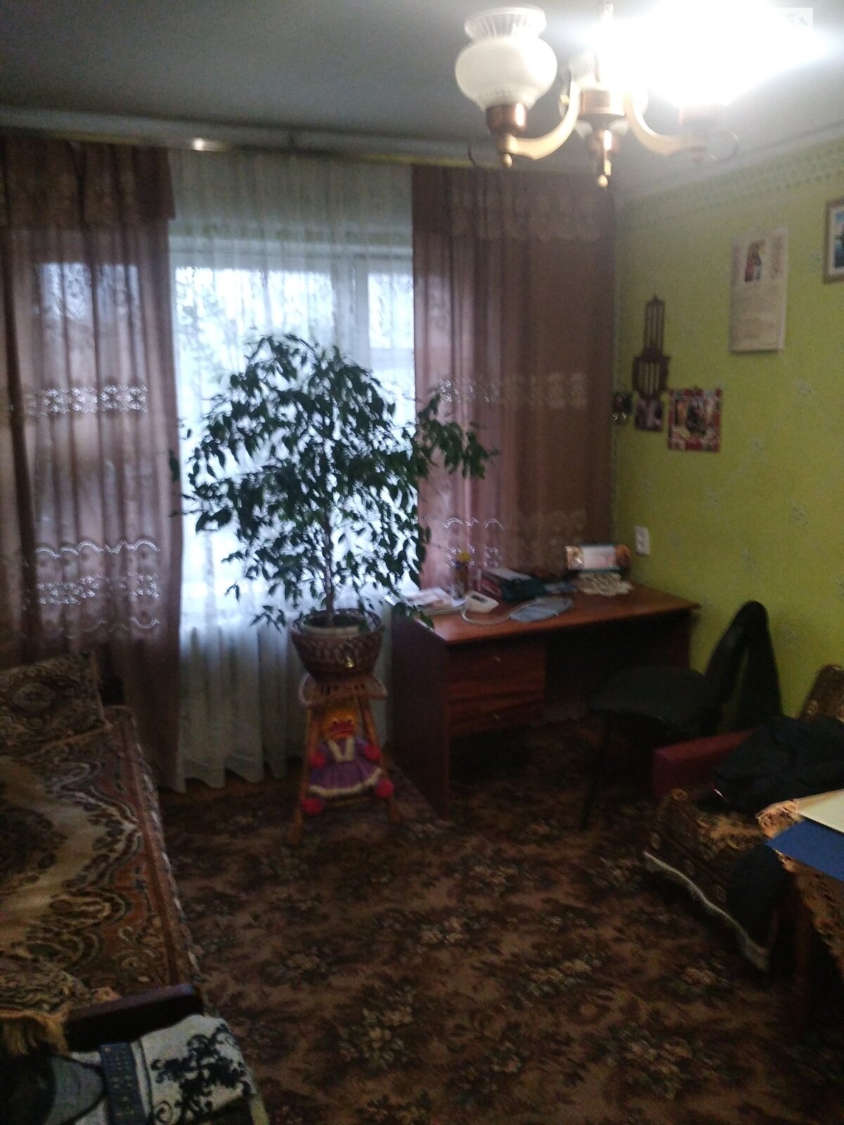 Продаж трикімнатної квартири в Броварах, на вул. Чорних Запорожців, район Масив фото 1