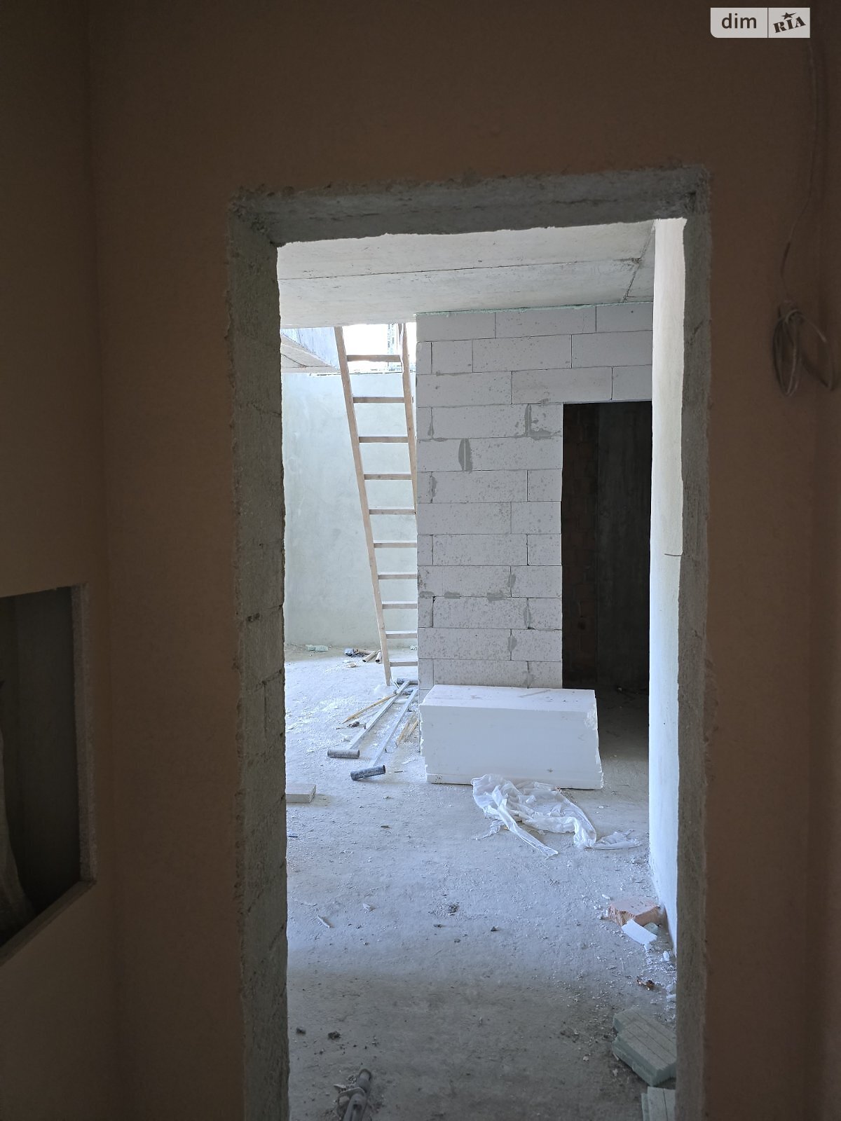 Продажа двухкомнатной квартиры в Брюховичах, на ул. Ясная 15, фото 1 Продажа двухкомнатной квартиры в Брюховичах, на ул. Ясная 15, фото 1