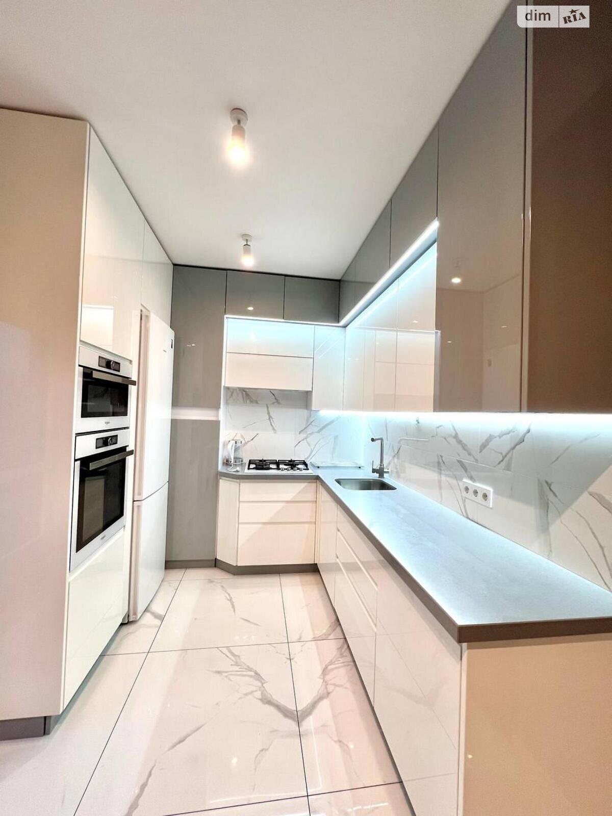 Продажа двухкомнатной квартиры в Брюховичах, на ул. Макаренко 10, кв. 12, район Шевченковский фото 1