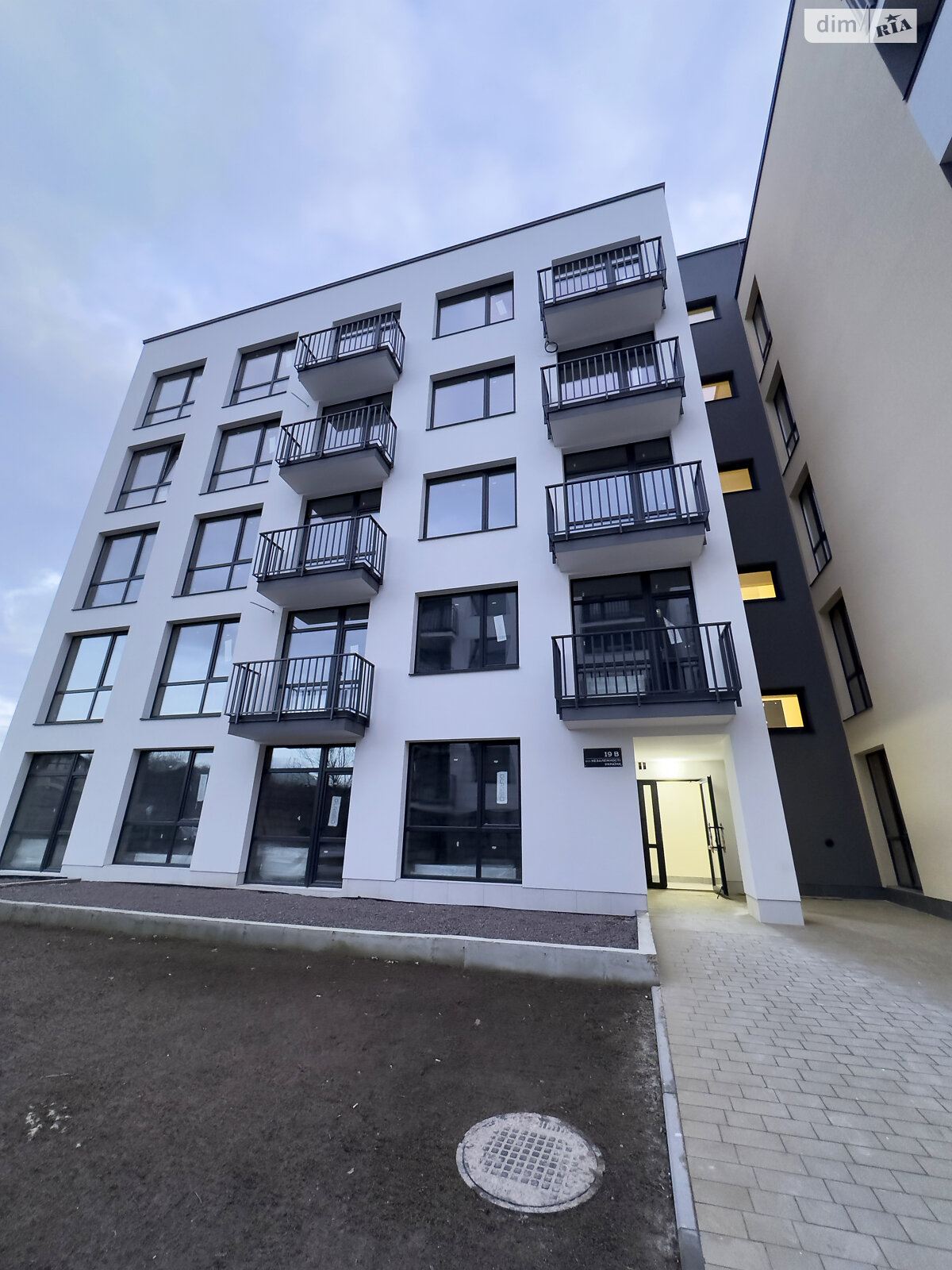 Продажа двухкомнатной квартиры в Брюховичах, на ул. Независимости 19, район Шевченковский фото 1 Продажа двухкомнатной квартиры в Брюховичах, на ул. Независимости 19, район Шевченковский фото 1