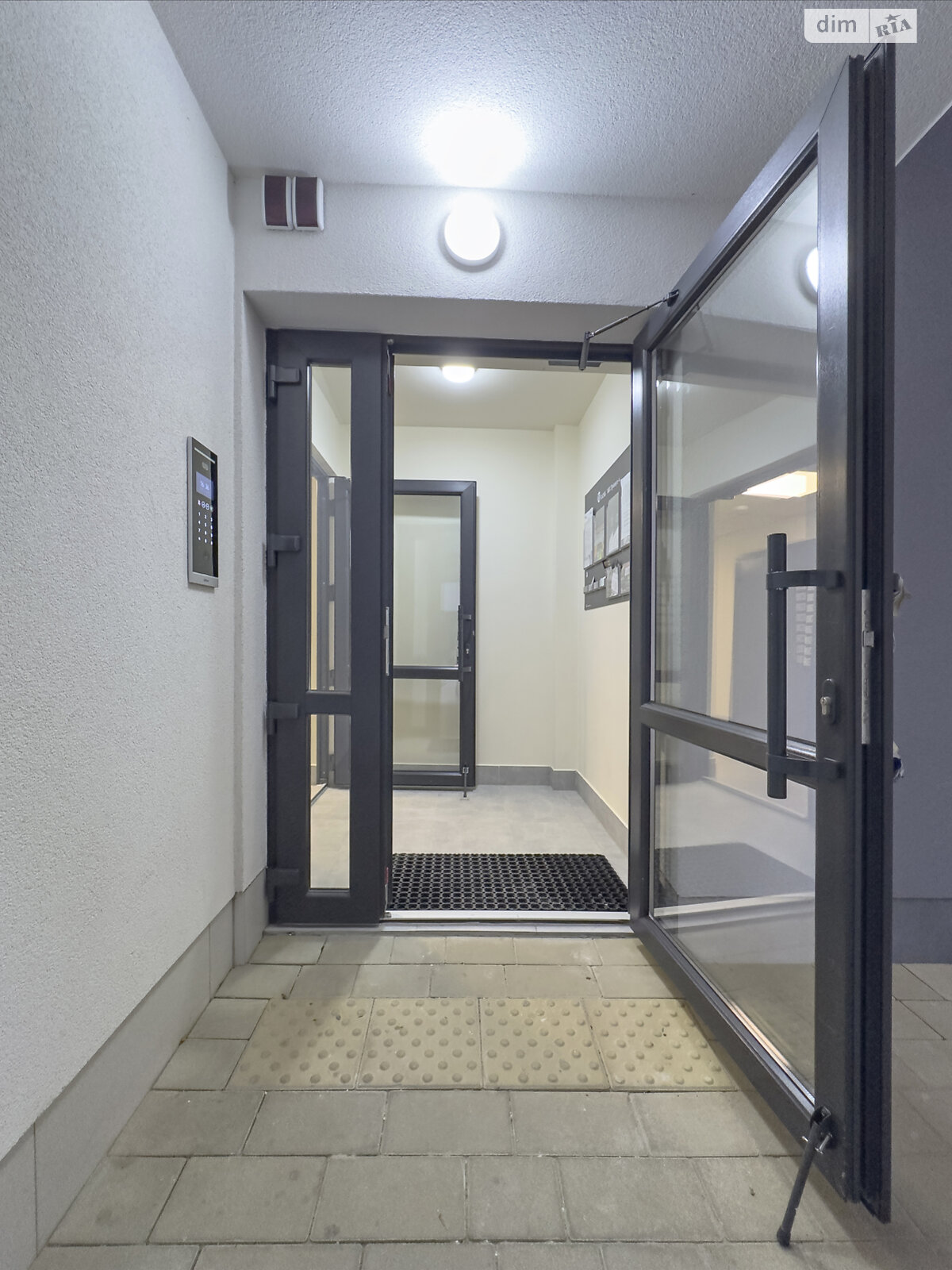 Продажа однокомнатной квартиры в Брюховичах, на ул. Независимости 19, район Шевченковский фото 1