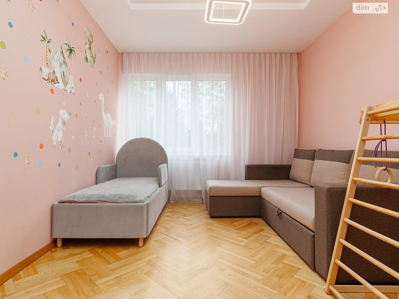 Продажа трехкомнатной квартиры в Брюховичах, на ул. Ясная 25, район Шевченковский фото 1 Продажа трехкомнатной квартиры в Брюховичах, на ул. Ясная 25, район Шевченковский фото 1