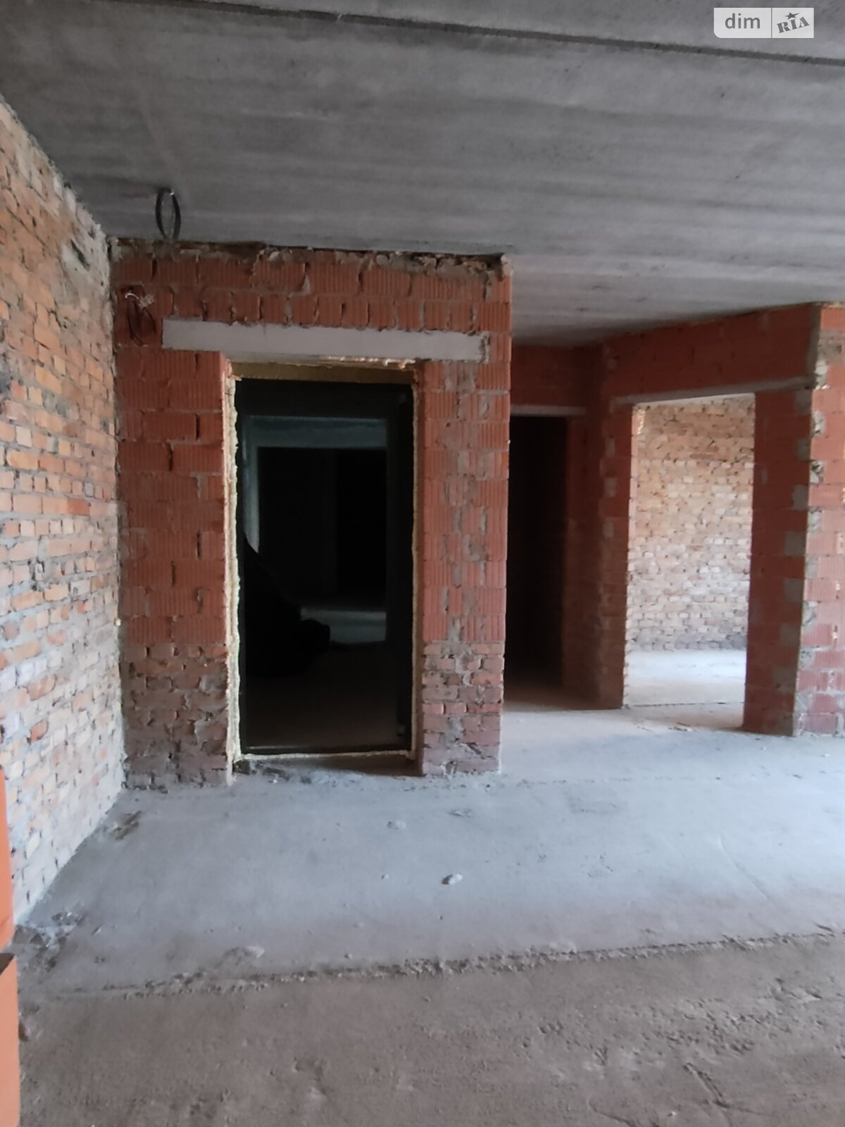 Продаж трикімнатної квартири в Бучі, на вул. Амосова 4, фото 1