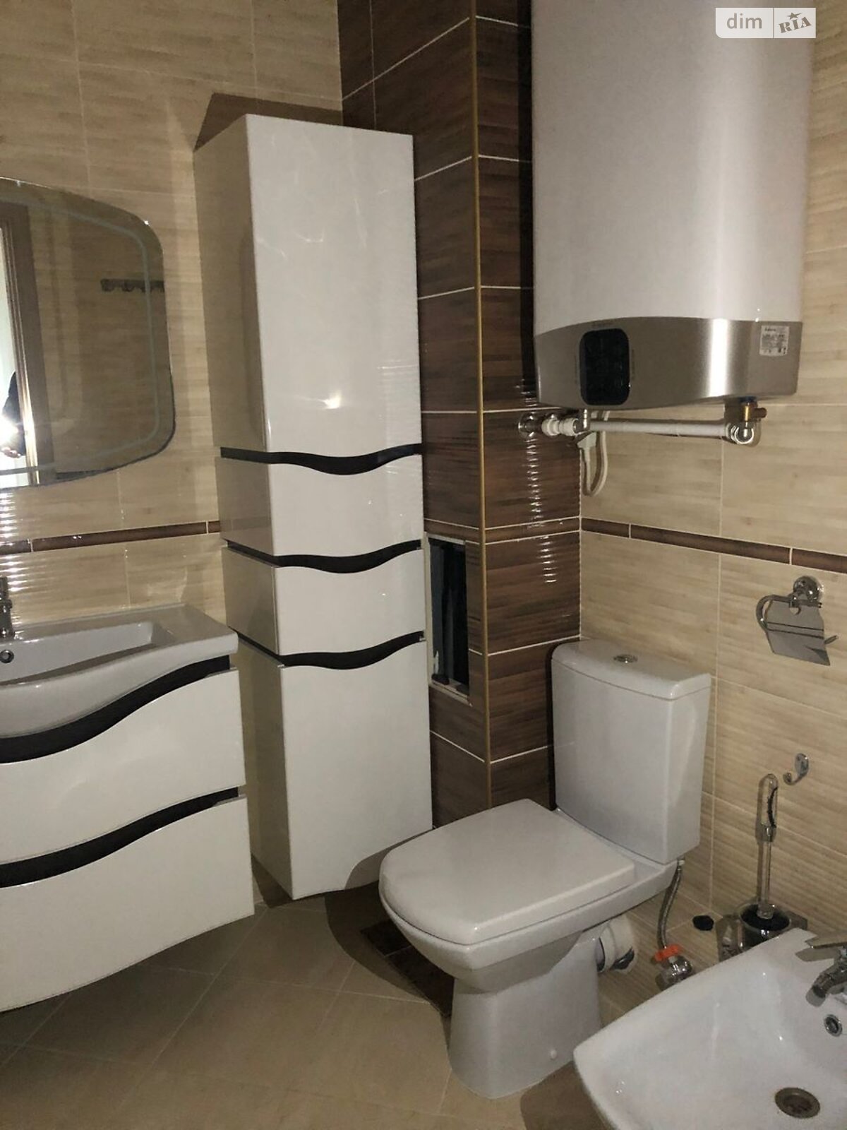 Продаж трикімнатної квартири в Бучі, на бул. Богдана Хмельницького 6, фото 1 Продаж трикімнатної квартири в Бучі, на бул. Богдана Хмельницького 6, фото 1