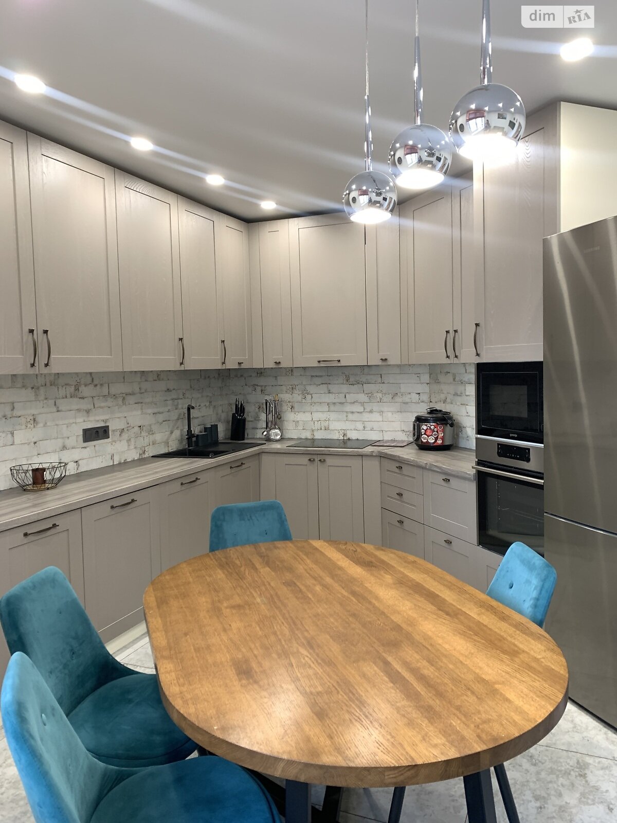 Продажа трехкомнатной квартиры в Буче, на ул. Бориса Гмыри 11/6, кв. 102, фото 1 Продажа трехкомнатной квартиры в Буче, на ул. Бориса Гмыри 11/6, кв. 102, фото 1