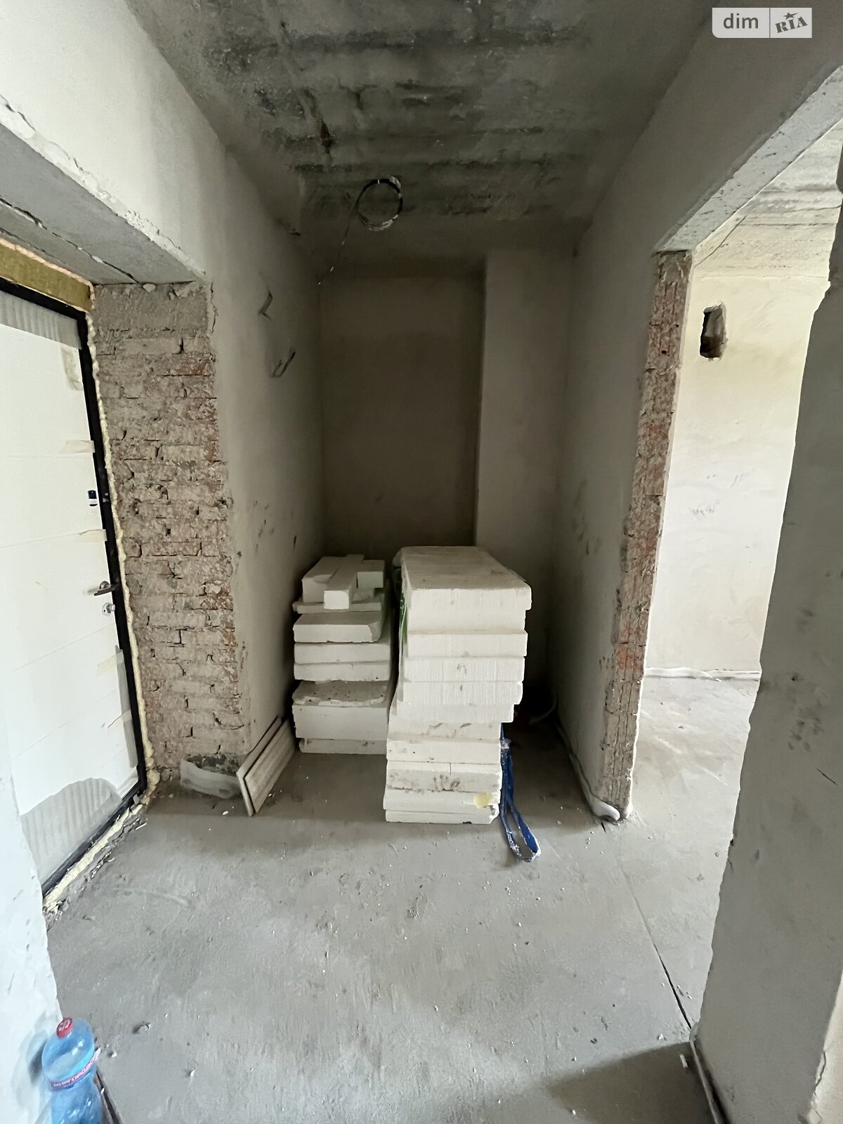 Продаж однокімнатної квартири в Бучі, на вул. Амосова 4, район Буча фото 1