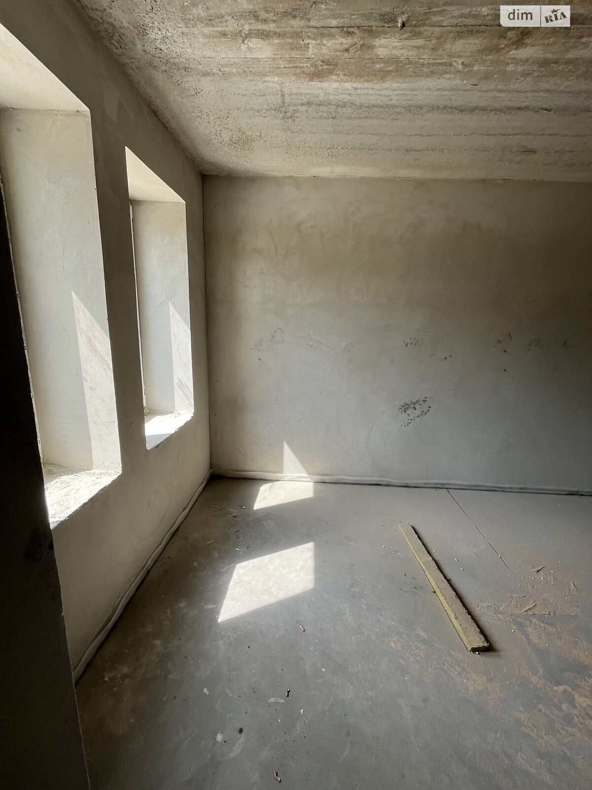 Продаж однокімнатної квартири в Бучі, на вул. Амосова 4, район Буча фото 1