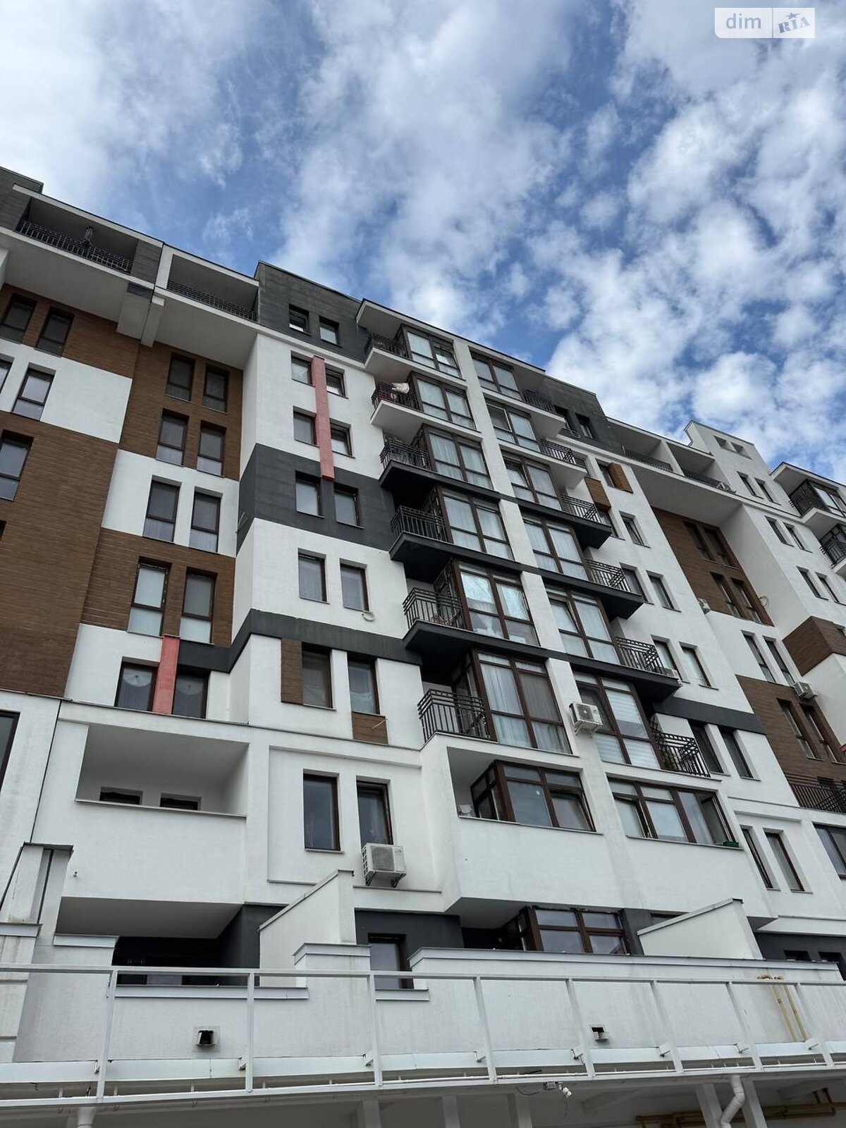 Продаж двокімнатної квартири в Бучі, на вул. Амосова 4, район Буча фото 1