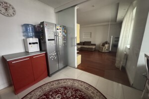Продажа трехкомнатной квартиры в Буче, на бул. Богдана Хмельницкого 6, район Буча фото 2