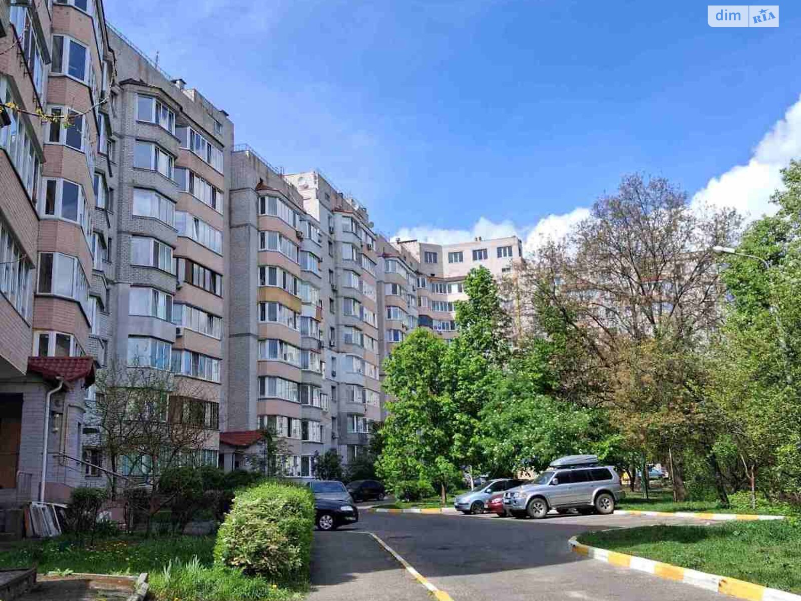 Продаж трикімнатної квартири в Бучі, на бул. Богдана Хмельницького 4, район Буча фото 1 Продаж трикімнатної квартири в Бучі, на бул. Богдана Хмельницького 4, район Буча фото 1