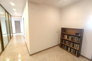 Продажа трехкомнатной квартиры в Буче, на бул. Богдана Хмельницкого, район Буча фото 2
