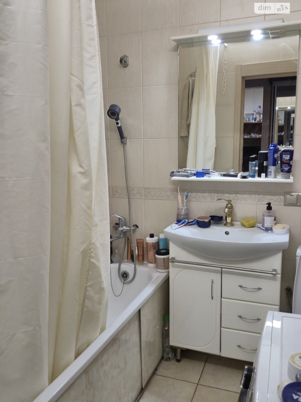 Продажа однокомнатной квартиры в Буче, на ул. Бориса Гмыри, район Буча фото 1 Продажа однокомнатной квартиры в Буче, на ул. Бориса Гмыри, район Буча фото 1