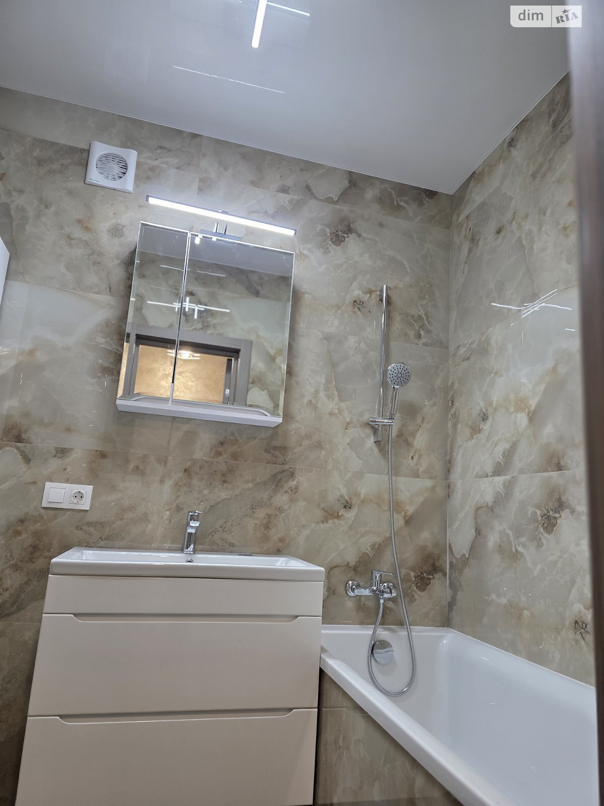 Продаж двокімнатної квартири в Бучі, на вул. Івана Кожедуба 8, район Буча фото 1 Продаж двокімнатної квартири в Бучі, на вул. Івана Кожедуба 8, район Буча фото 1