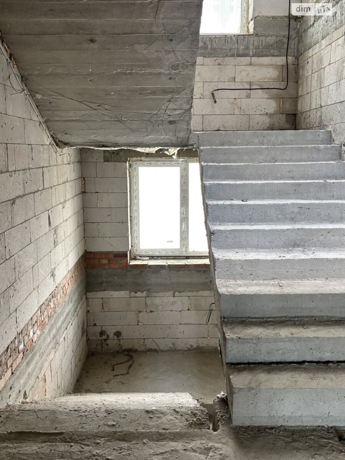 Продаж однокімнатної квартири в Бучі, на вул. Коновальця 49, район Буча фото 1 Продаж однокімнатної квартири в Бучі, на вул. Коновальця 49, район Буча фото 1