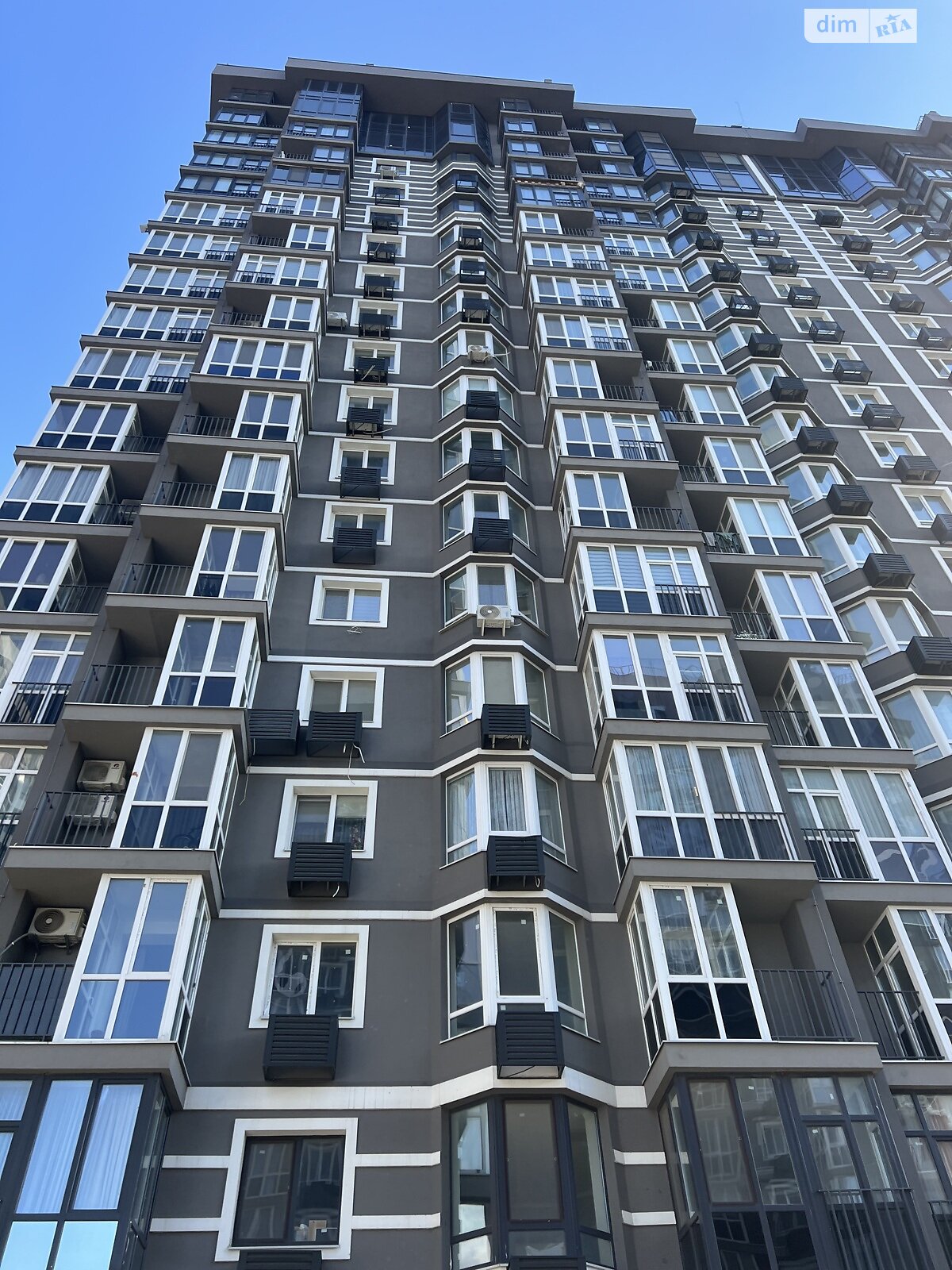 Продажа трехкомнатной квартиры в Буче, на бул. Леонида Бирюкова 2А, район Буча фото 1 Продажа трехкомнатной квартиры в Буче, на бул. Леонида Бирюкова 2А, район Буча фото 1
