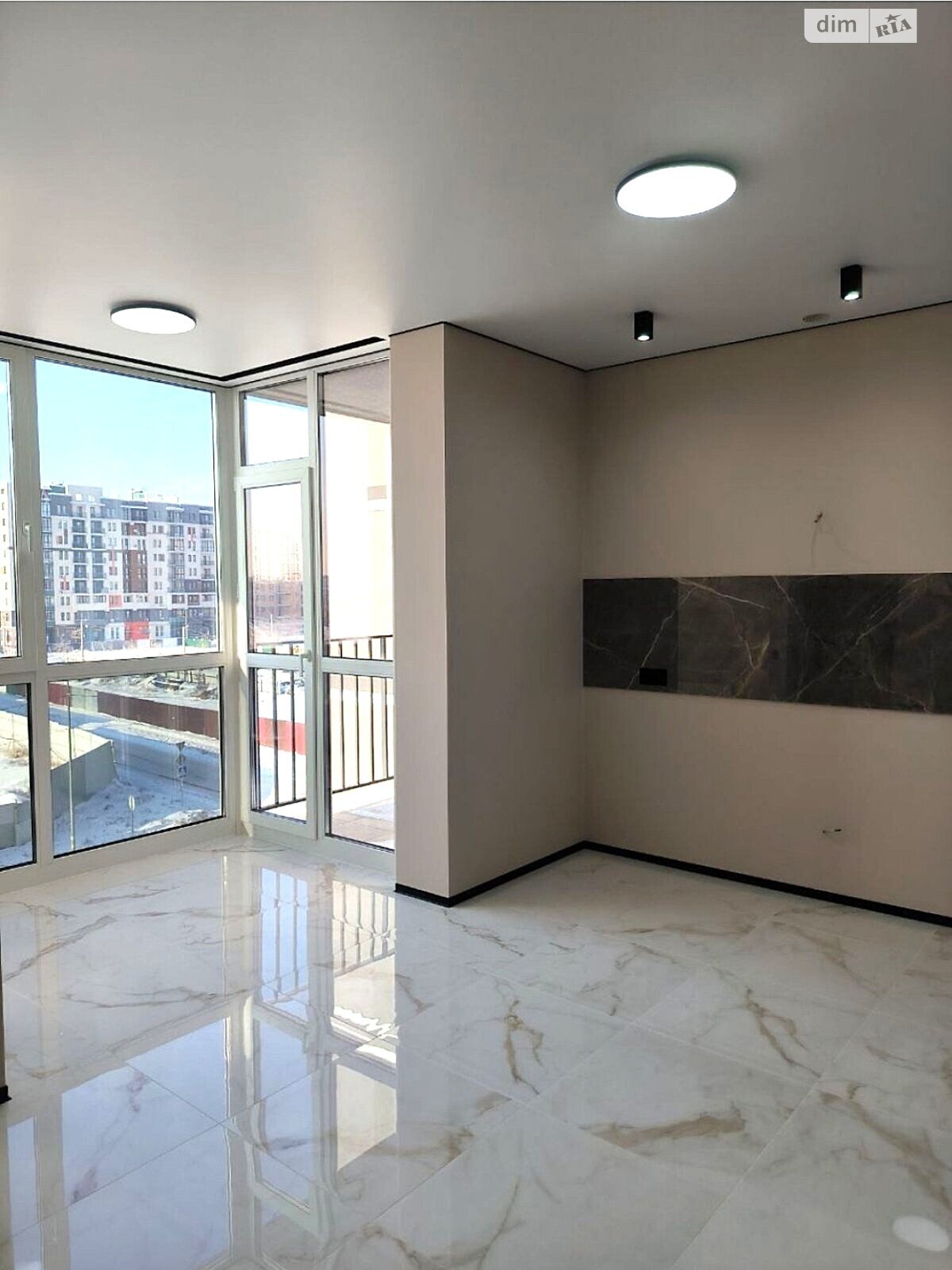 Продажа однокомнатной квартиры в Буче, на бул. Леонида Бирюкова, район Буча фото 1