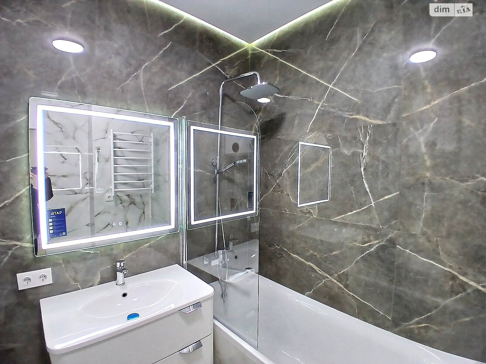 Продажа однокомнатной квартиры в Буче, на бул. Леонида Бирюкова, район Буча фото 1