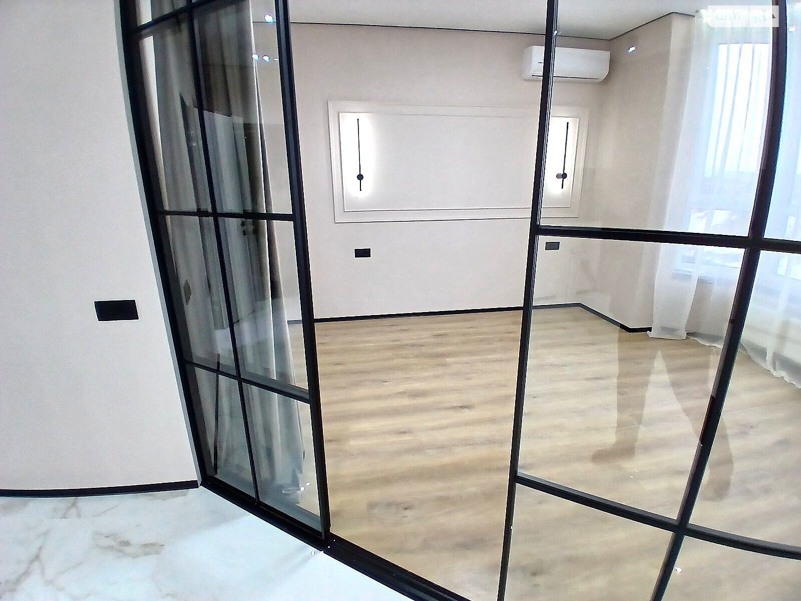 Продажа однокомнатной квартиры в Буче, на бул. Леонида Бирюкова, район Буча фото 1