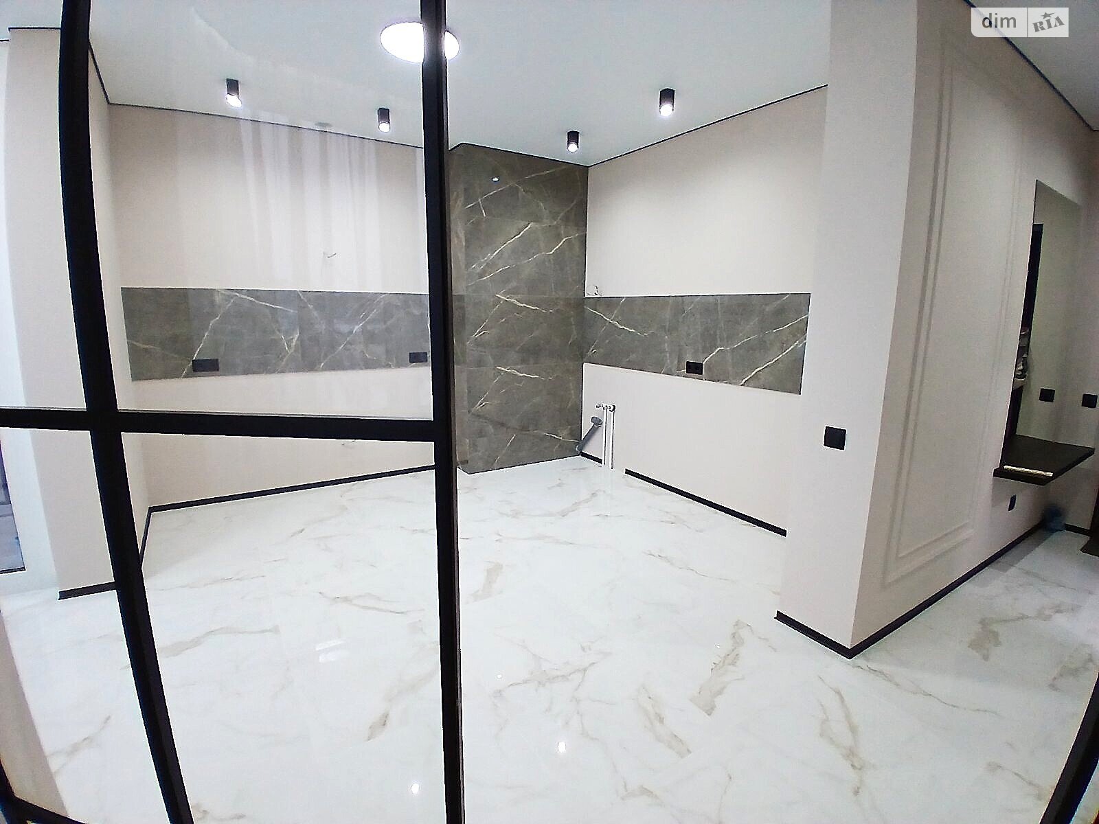 Продажа однокомнатной квартиры в Буче, на бул. Леонида Бирюкова, район Буча фото 1