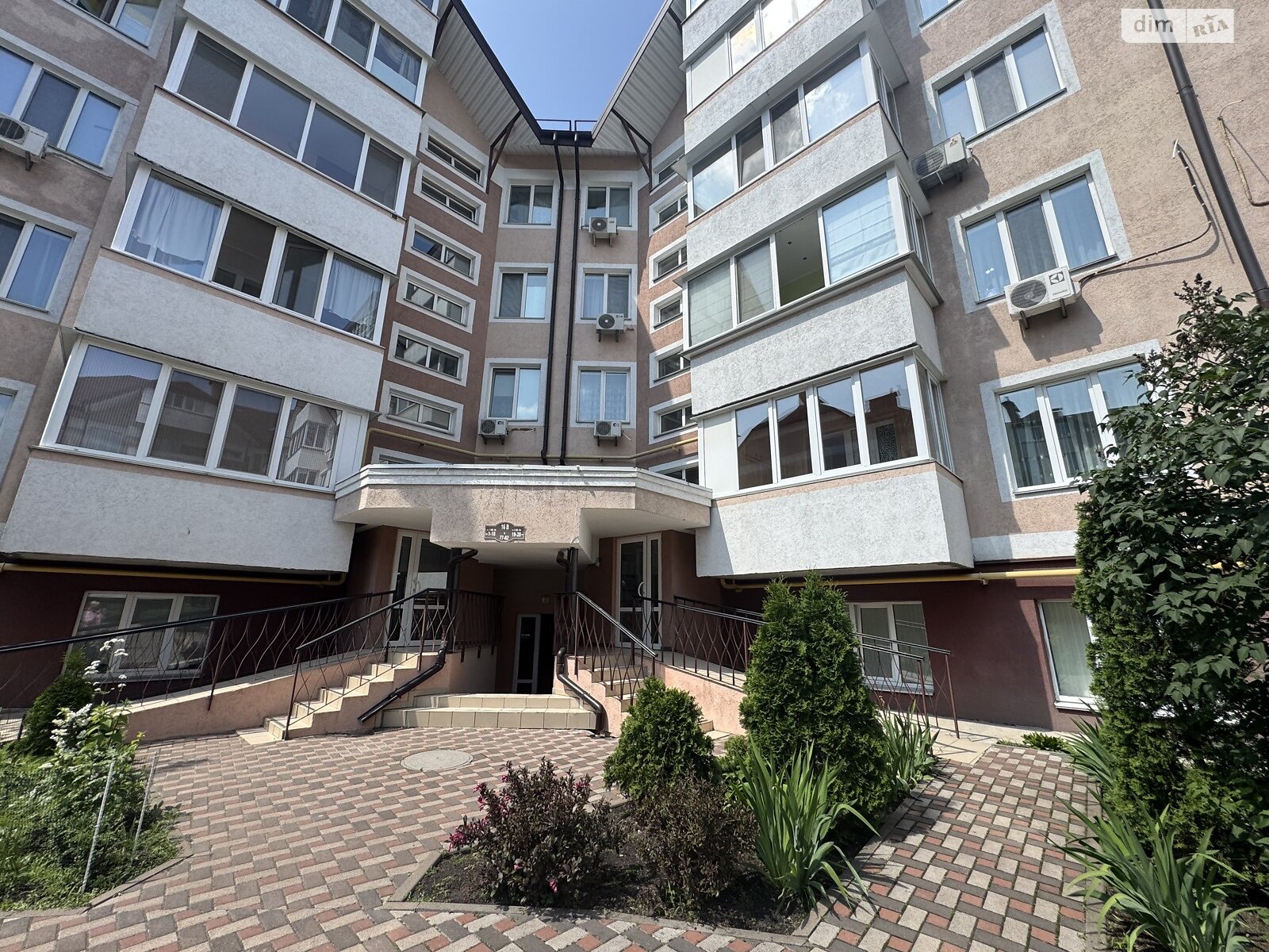 Продажа трехкомнатной квартиры в Буче, на ул. Михаила Матюшенко 16В, район Буча фото 1 Продажа трехкомнатной квартиры в Буче, на ул. Михаила Матюшенко 16В, район Буча фото 1