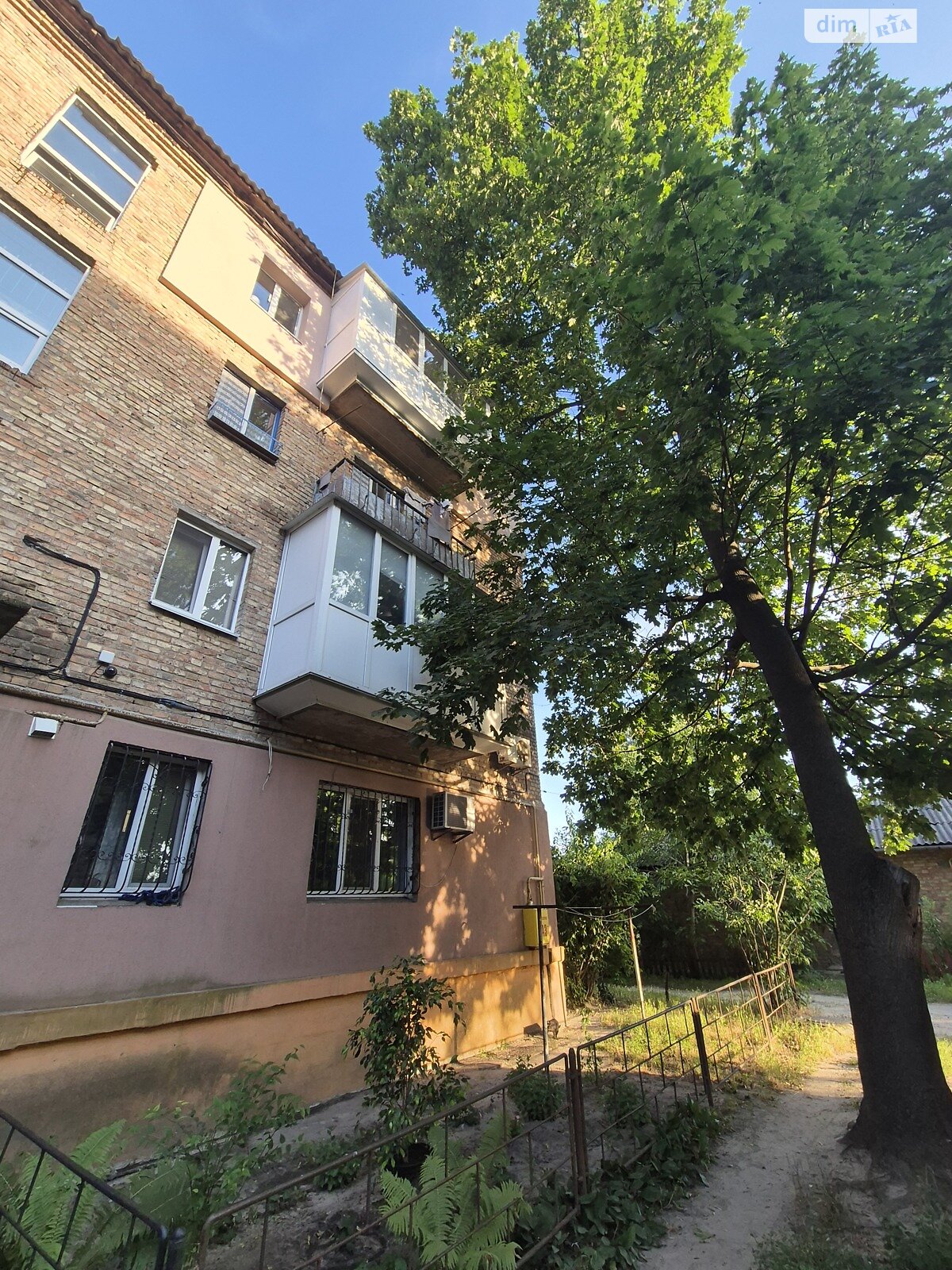 Продажа трехкомнатной квартиры в Буче, на ул. Тарасовская 30, район Буча фото 1 Продажа трехкомнатной квартиры в Буче, на ул. Тарасовская 30, район Буча фото 1