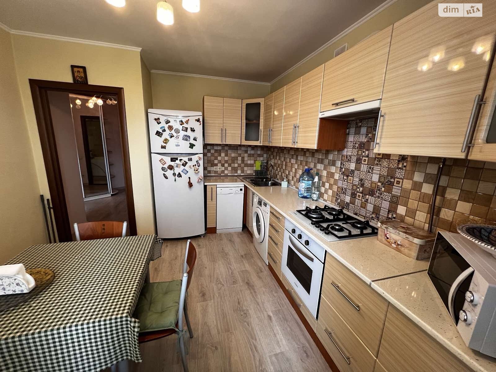Продажа трехкомнатной квартиры в Буче, на ул. Тарасовская 8А, район Буча фото 1 Продажа трехкомнатной квартиры в Буче, на ул. Тарасовская 8А, район Буча фото 1