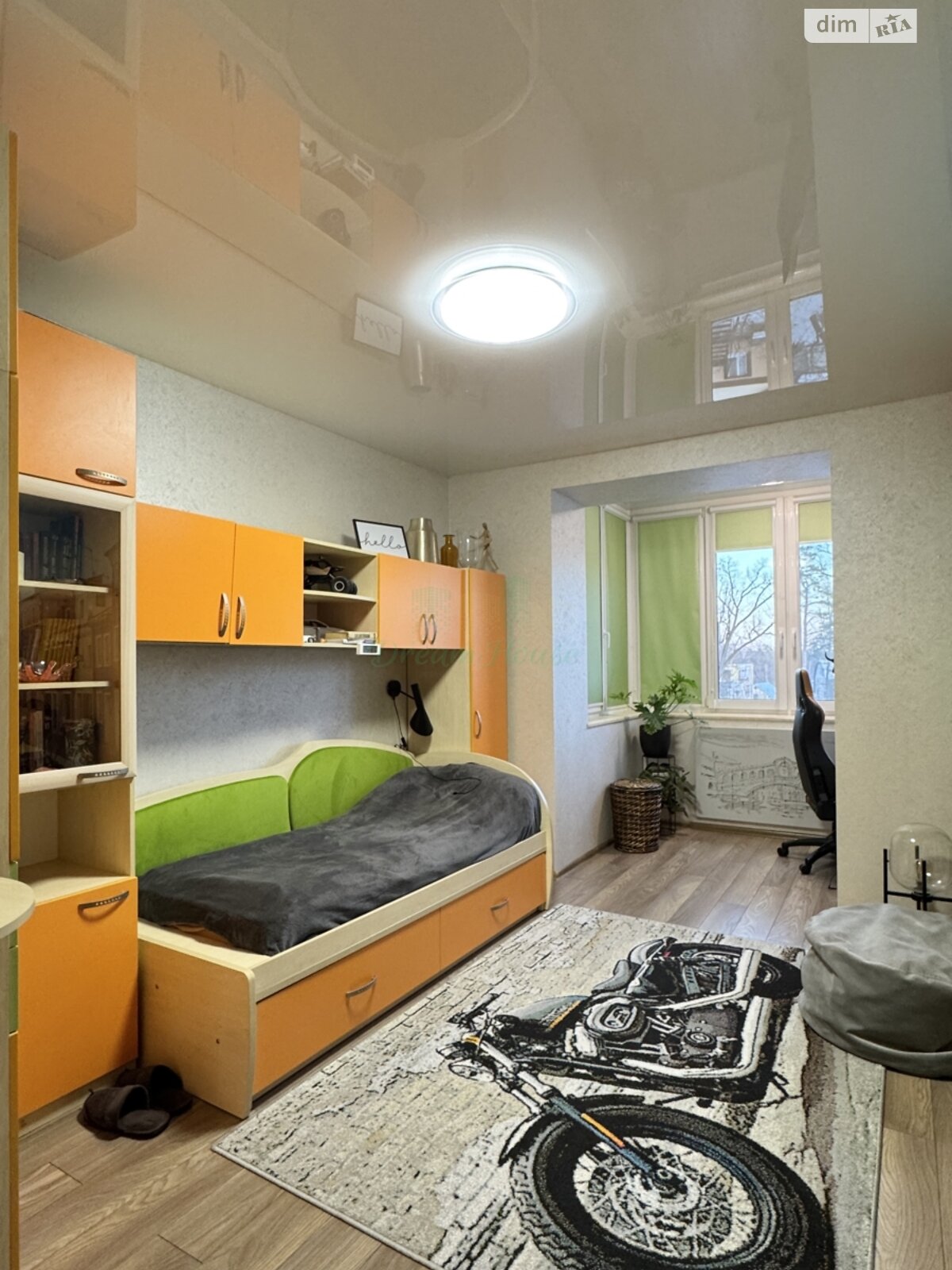 Продажа трехкомнатной квартиры в Буче, на ул. Вокзальная 127, район Буча фото 1 Продажа трехкомнатной квартиры в Буче, на ул. Вокзальная 127, район Буча фото 1